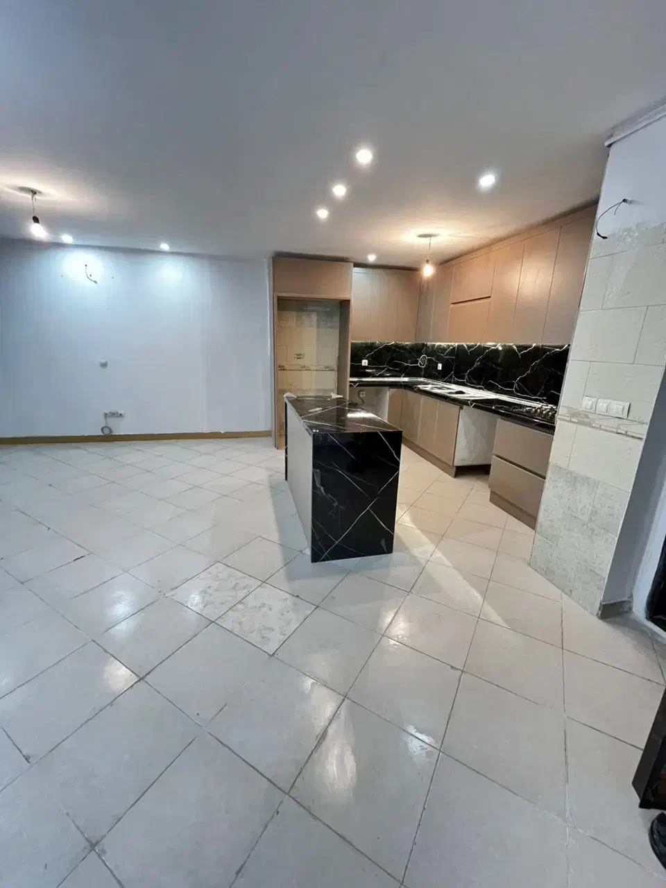 مناسب سرمایه گذاری مطمئن سود آور|فروش آپارتمان|هشتگرد, شهرک پامچال|دیوار