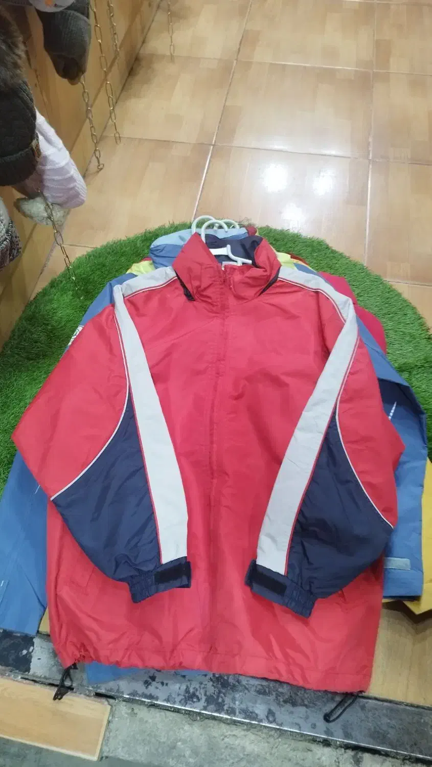 بادگیر تاناکورا|لباس|کوهسار (البرز), |دیوار