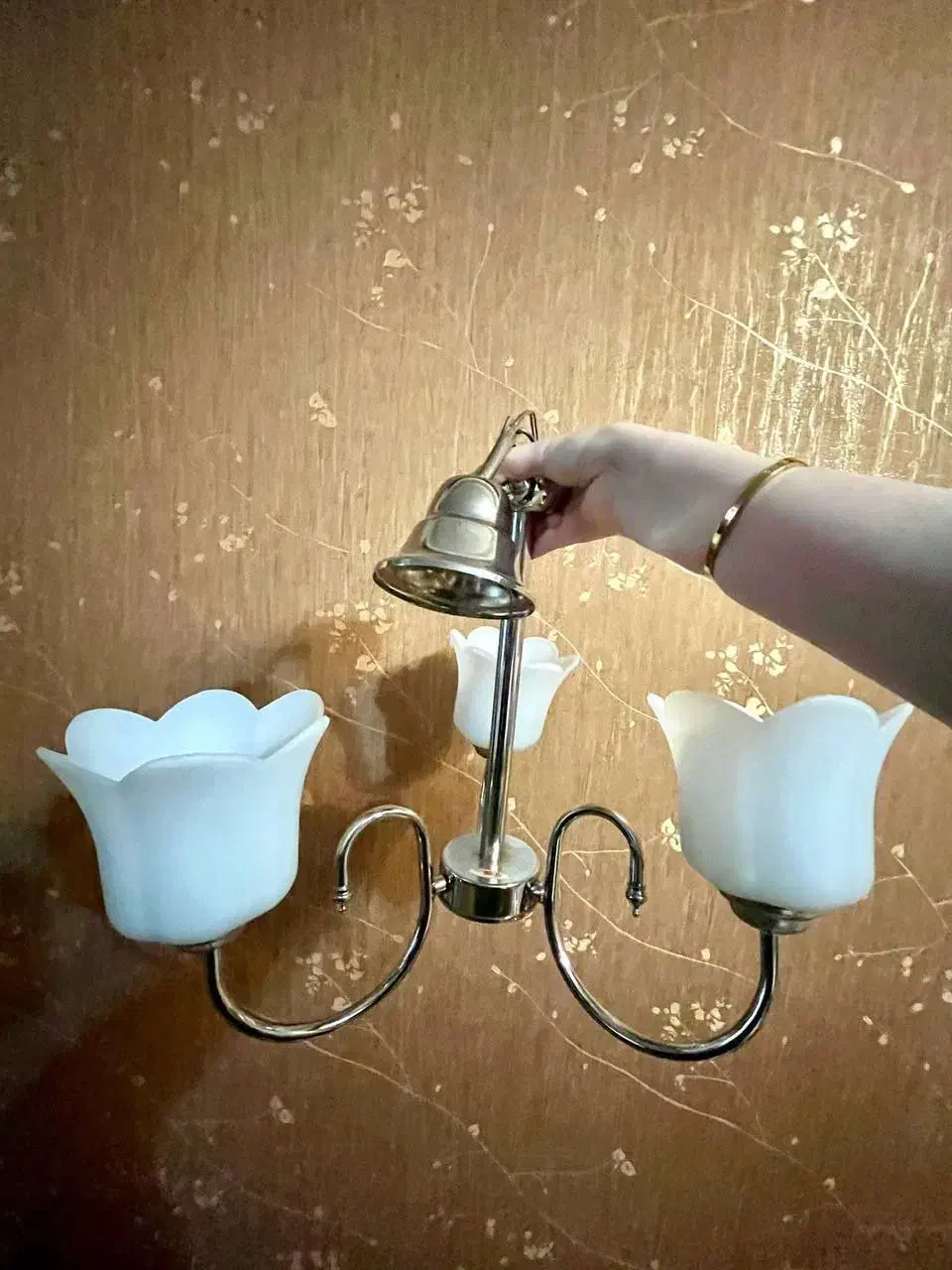 لوستر سه شاخه|لوستر و چراغ آویز|بابلسر, |دیوار