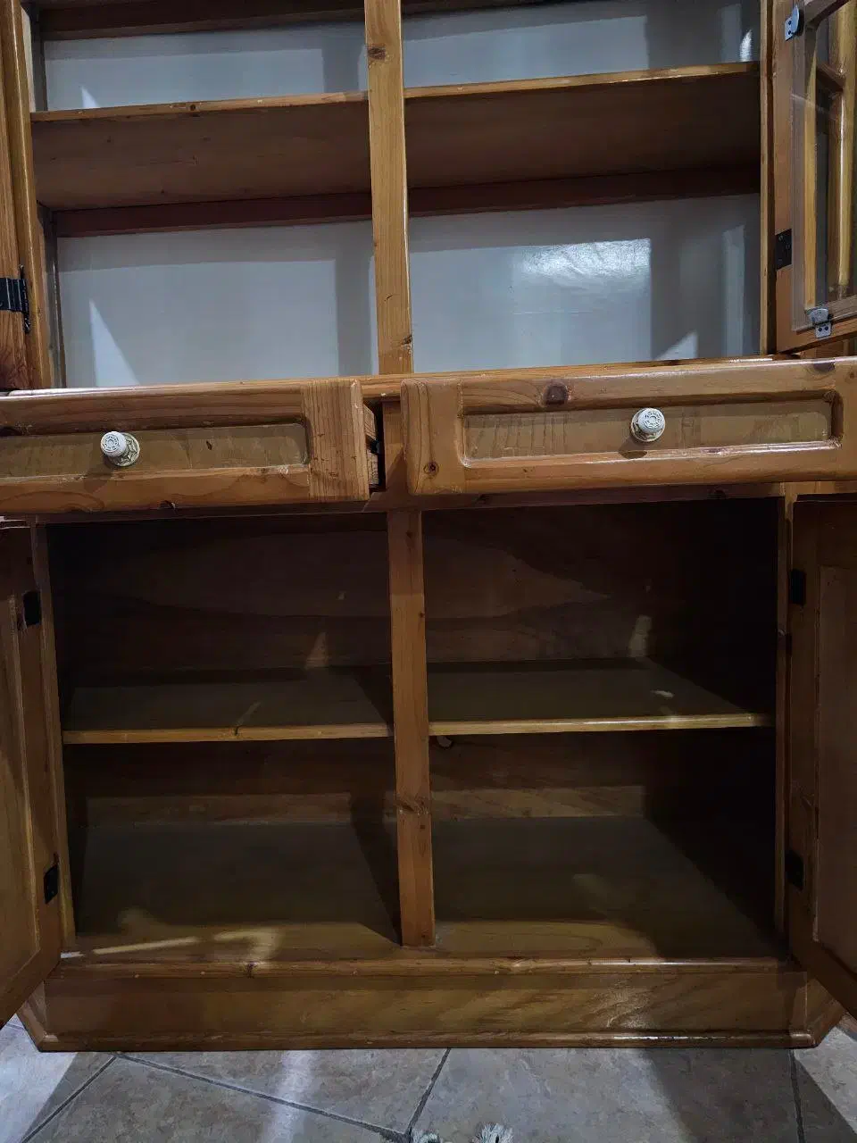 بوفه چوب نراد روسی کاملا نو|بوفه، ویترین، کنسول|رشت, سعدی (تختی)|دیوار