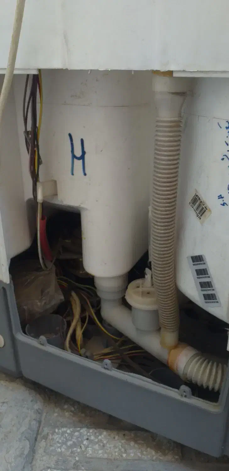 کهنه شوردوقلو|ماشین لباسشویی و خشک‌کن لباس|کرمانشاه, |دیوار