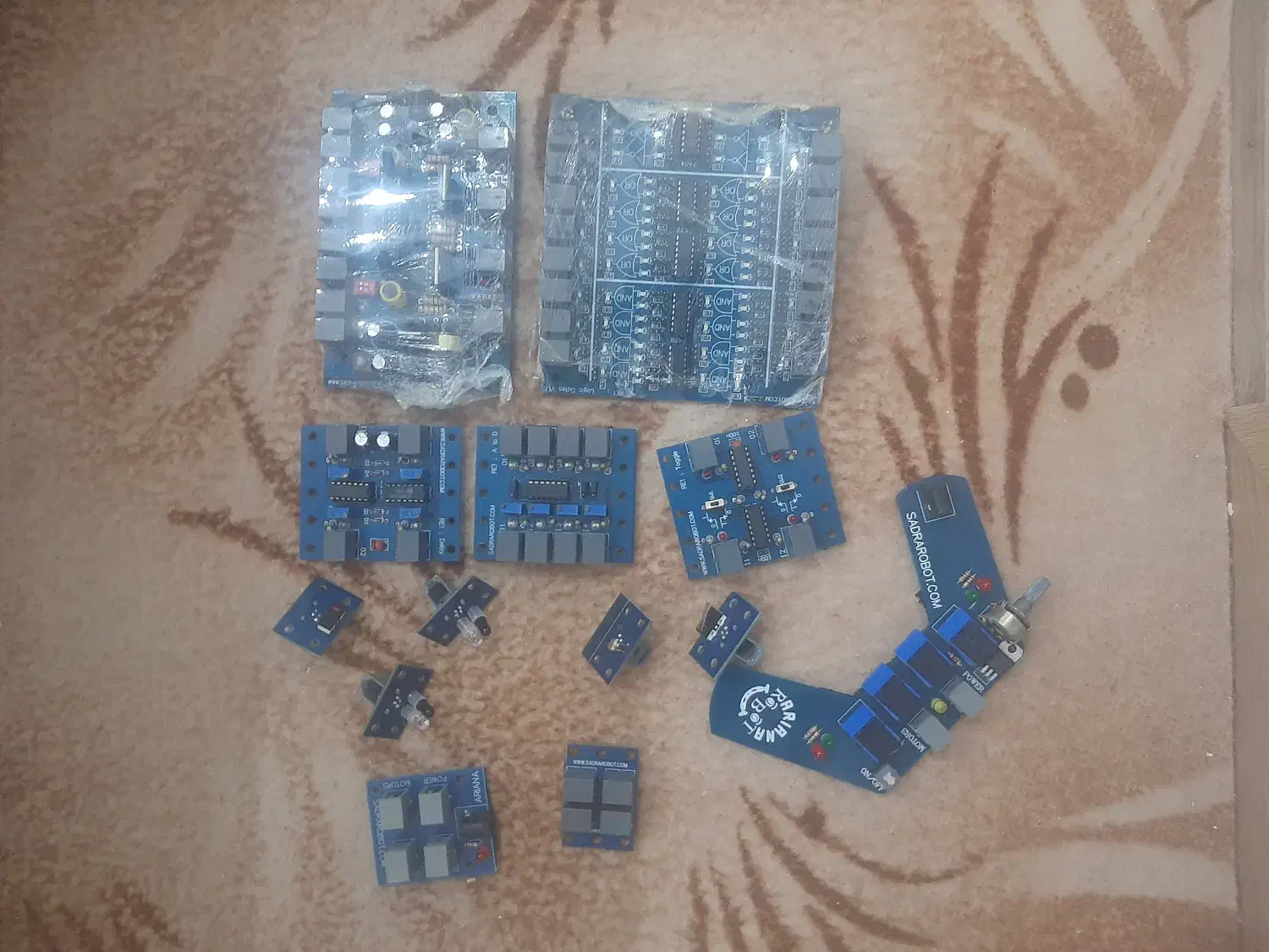 برد روبوگیت منطق + ریموت کنترل اریانا و روبوتکس|اسباببازی|تهران, تجریش|دیوار