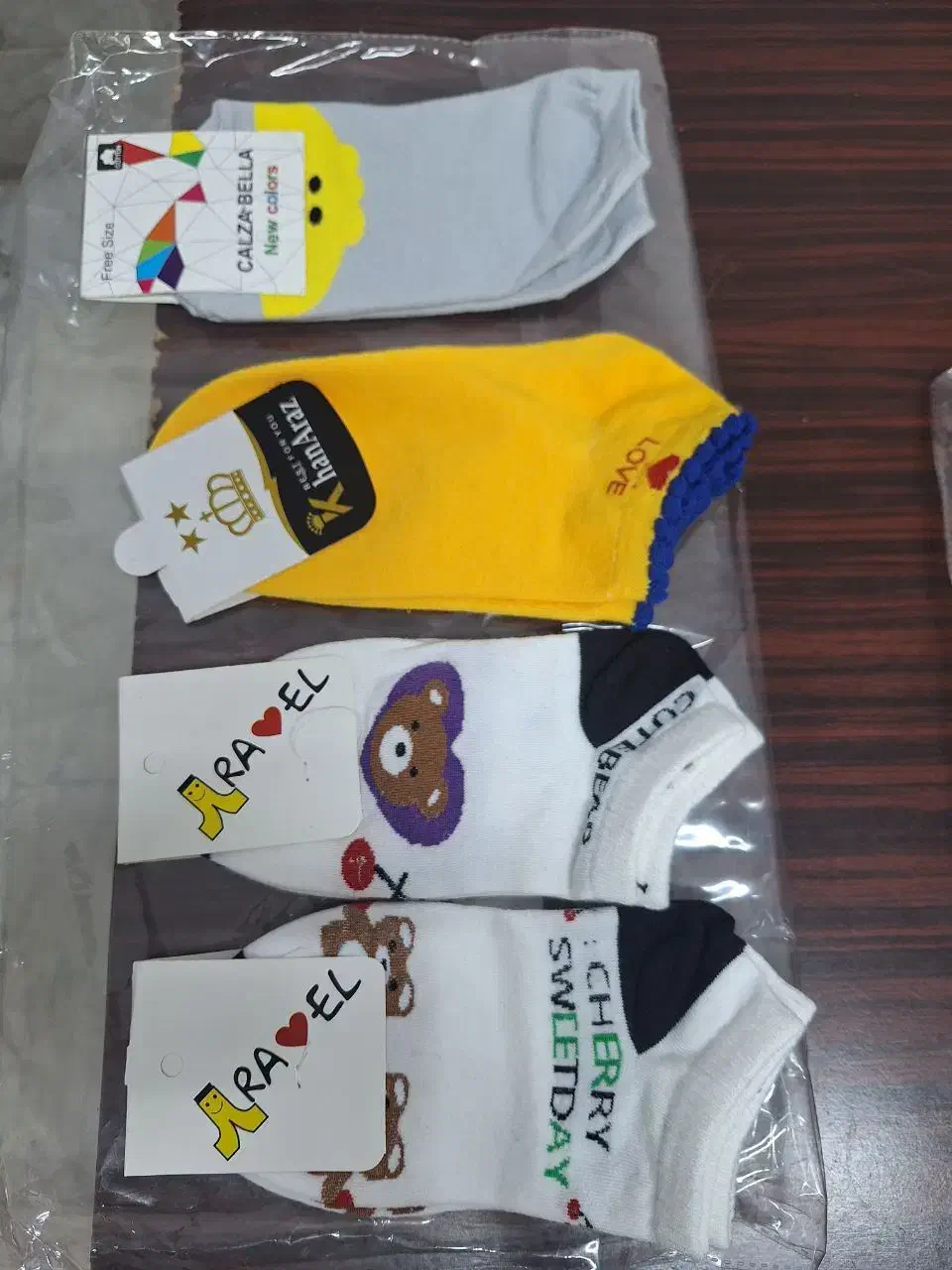 فروش جوراب زنانه و مردانه با قیمت مناسب|لباس|شاهرود, |دیوار