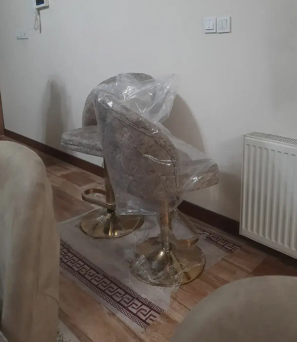 صندلی جک دار مناسب اُپن و کانتر و آرایشگاه|صندلی و نیمکت|فردیس, منظریه|دیوار