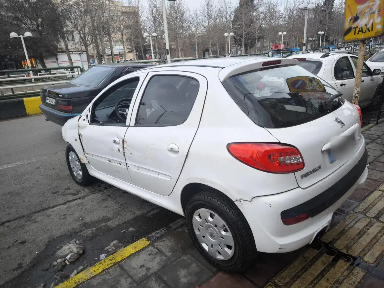 ۲۰۷ تصادفی مدل ۹۹|خودرو سواری و وانت|ارومیه, |دیوار