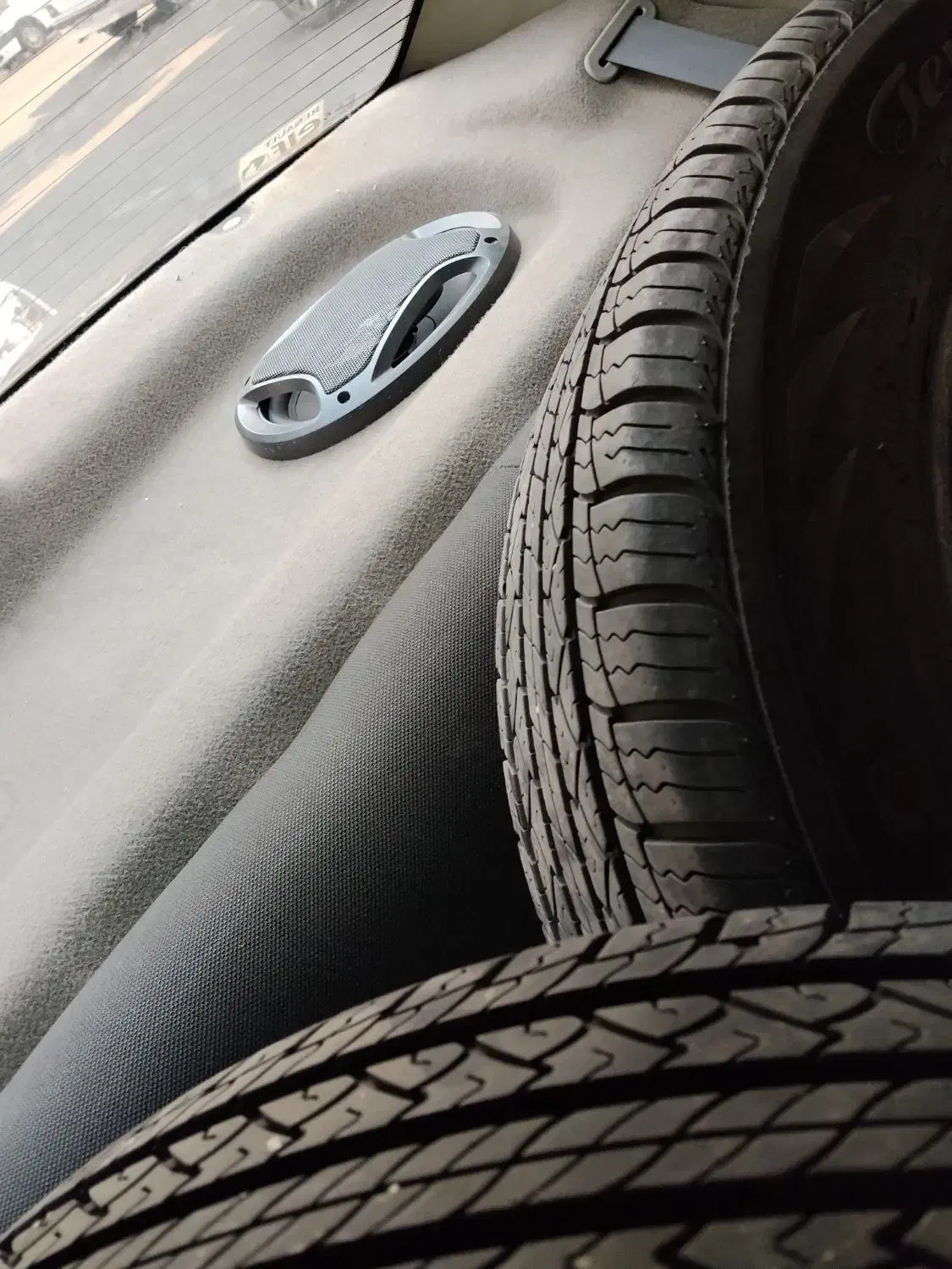 لاستیک ۲۳۵/۵۵/۱۸ کویر|قطعات یدکی و لوازم جانبی|تهران, فاطمی|دیوار