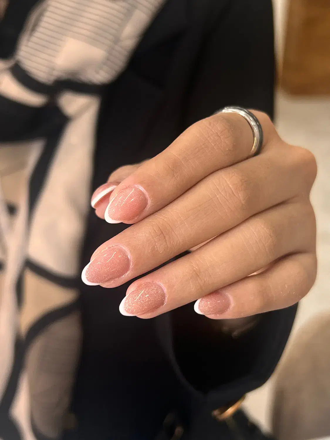 آموزش حرفه‌ای کاشت و طراحی ناخن|خدمات آموزشی|آبادان, |دیوار