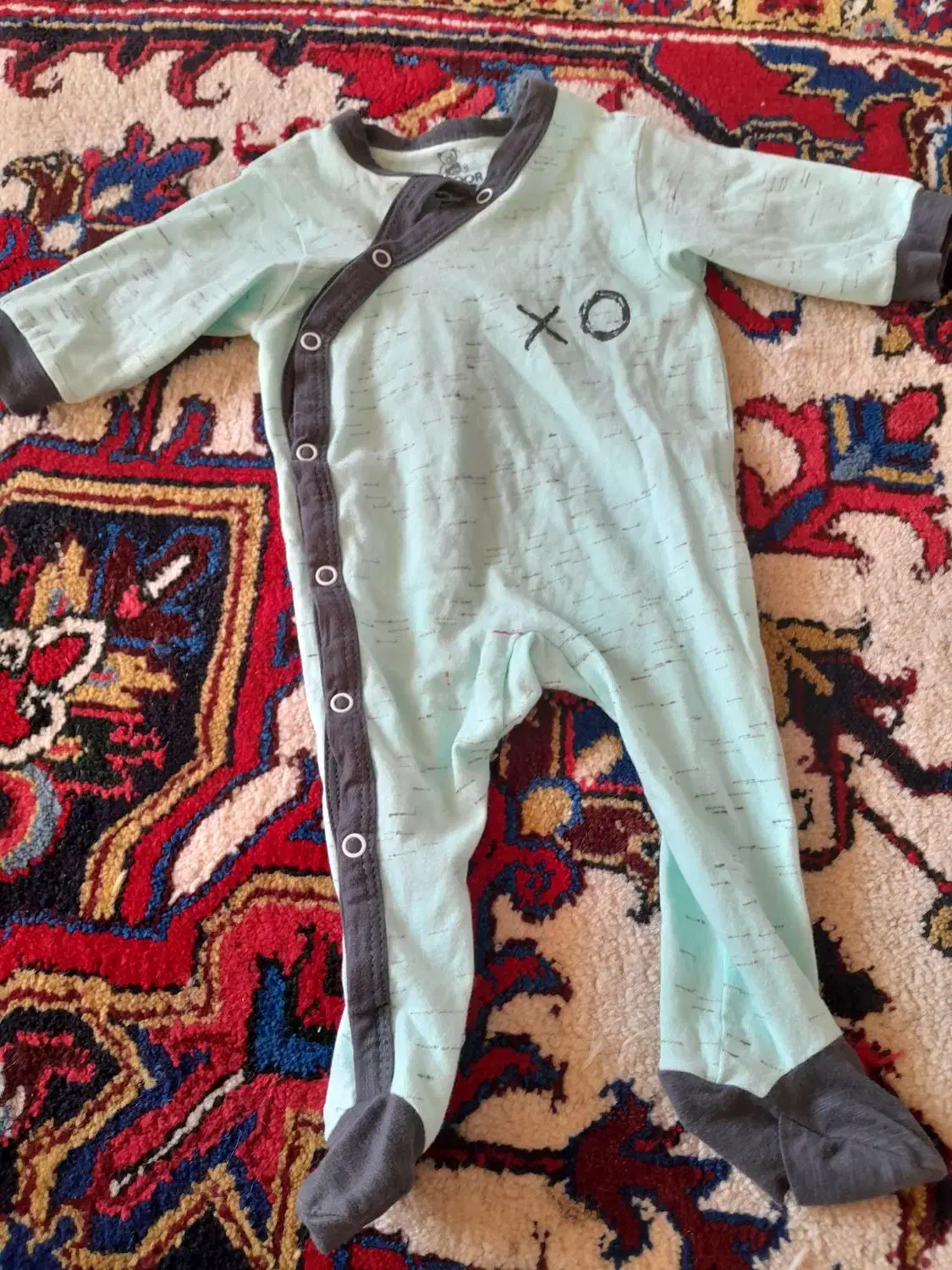 سرهم نوزادی|کفش و لباس بچه|اهر, |دیوار