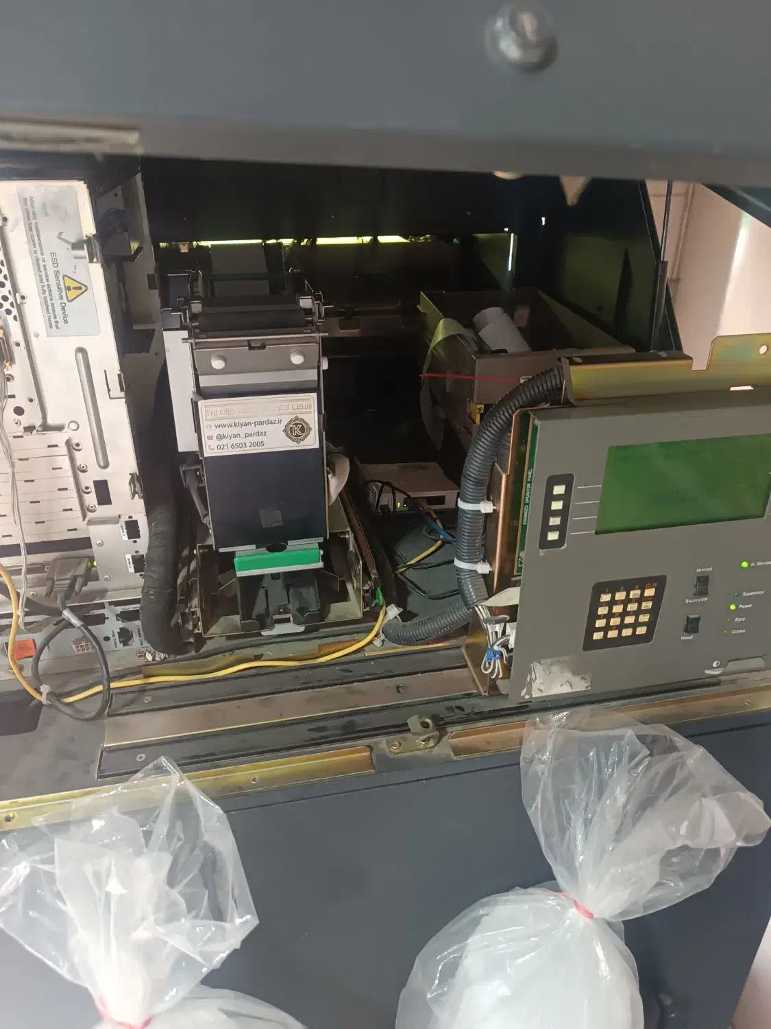 دستگاه عابر بانک|فروشگاه و مغازه|تهران, خاک سفید|دیوار