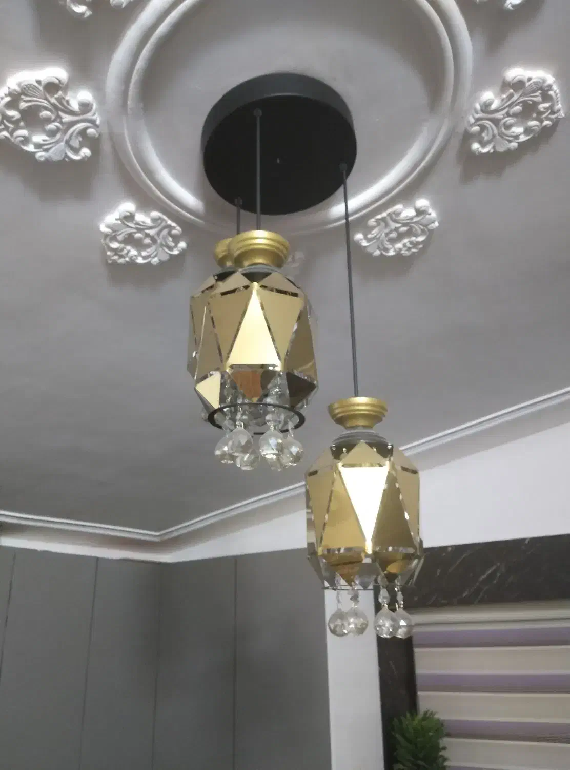 یک جفت لوستر بفروش میرسد|لوستر و چراغ آویز|چاف و چمخاله, |دیوار