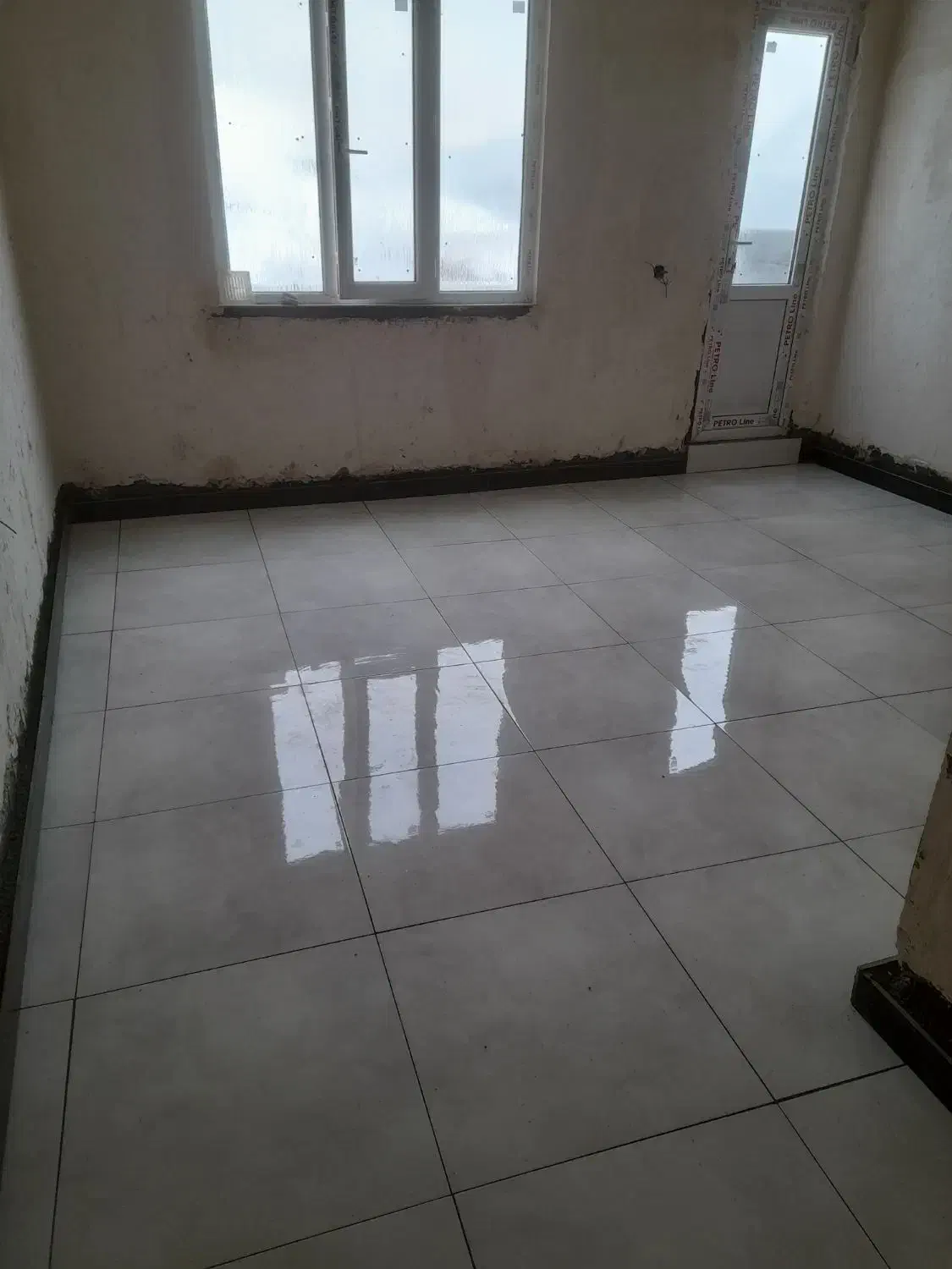 کاشی کاری و تعمیرات|خدمات پیشه و مهارت|سنندج, |دیوار