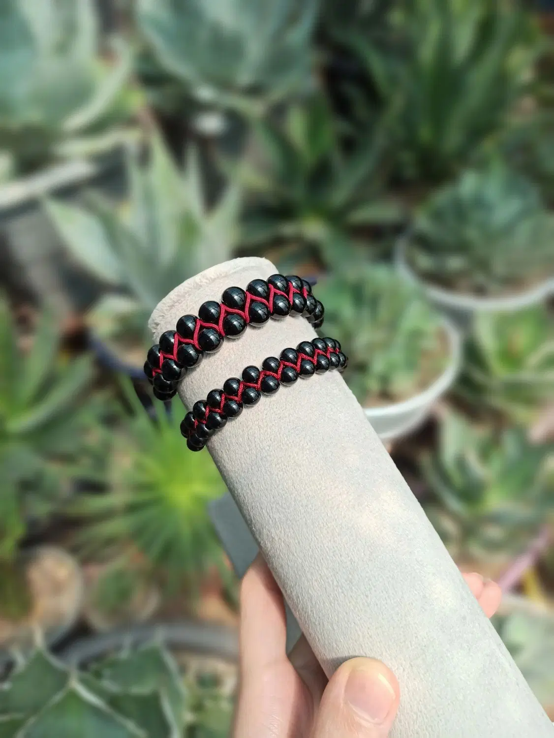 bracelet و necklace|جواهرات|شیراز, بعثت|دیوار