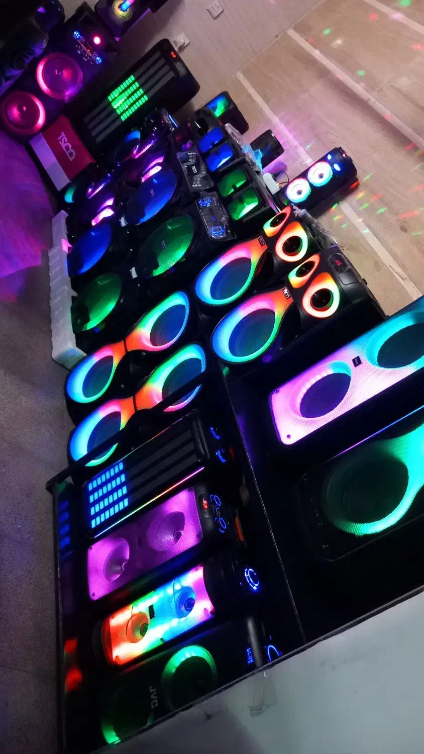 انواع اسپیکر های شارژی و جفتی در اقساط ۲۴ ماهه|سیستم صوتی خانگی|یزد, |دیوار