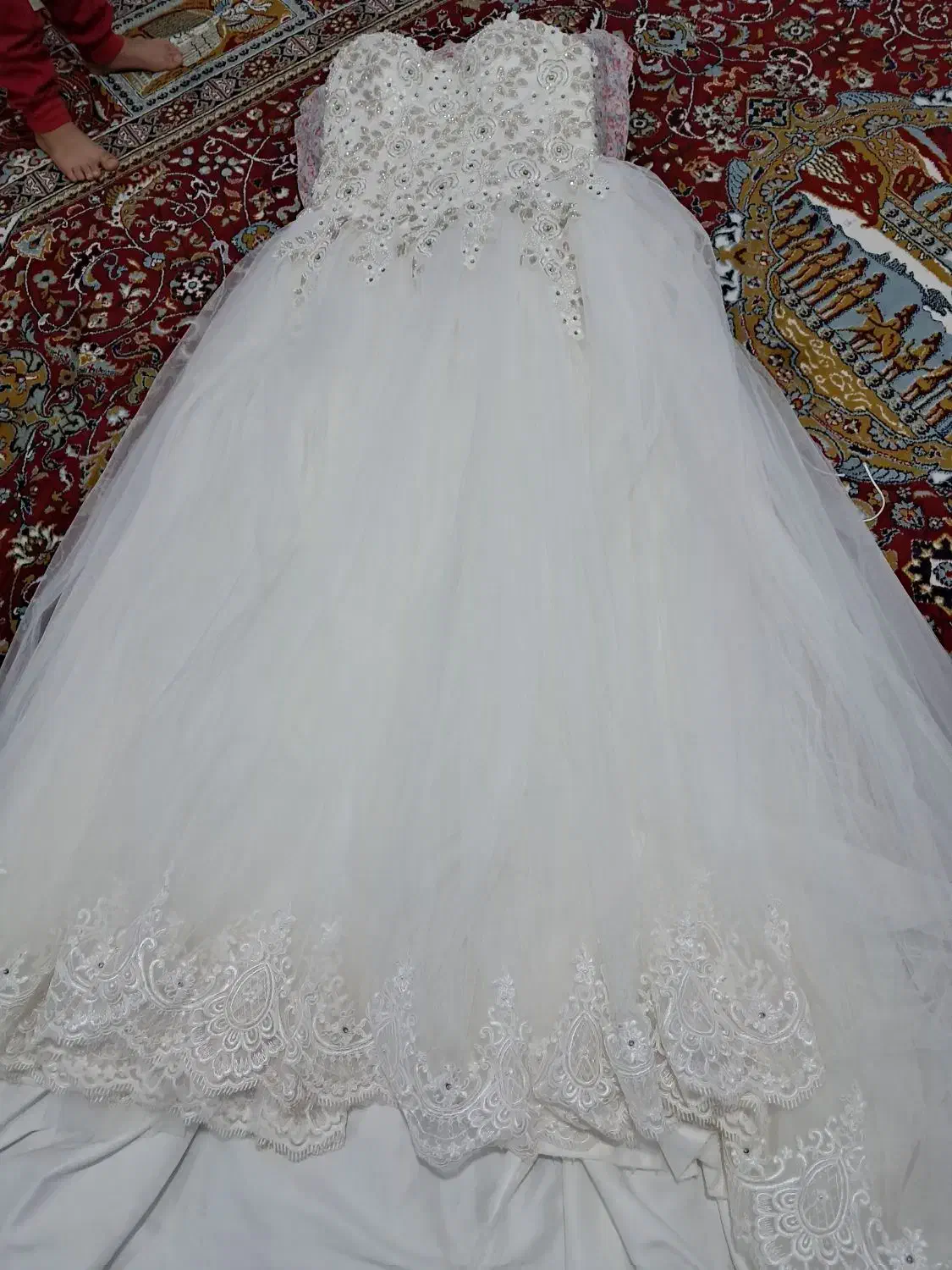 لباس عروس در حد نو|لباس|میانه, |دیوار