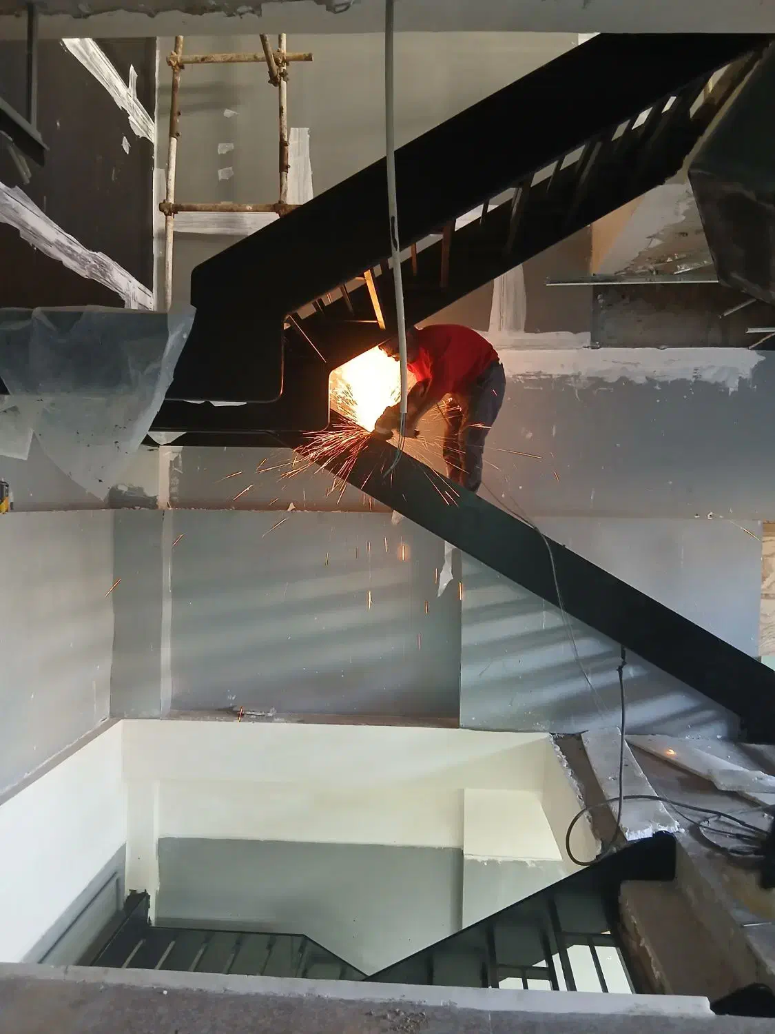 ساخت پله گرد|خدمات پیشه و مهارت|گرگان, |دیوار