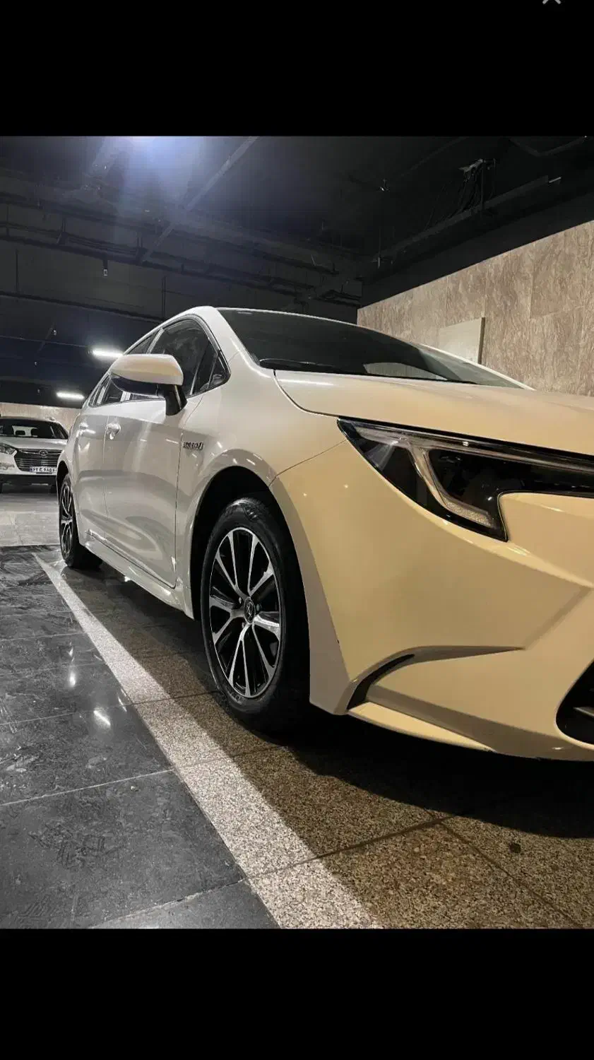 Toyota 1800c/ تویوتا هیبرید لوین/ خشک زیرقیمت|خودرو سواری و وانت|مشهد, سجاد شهر|دیوار