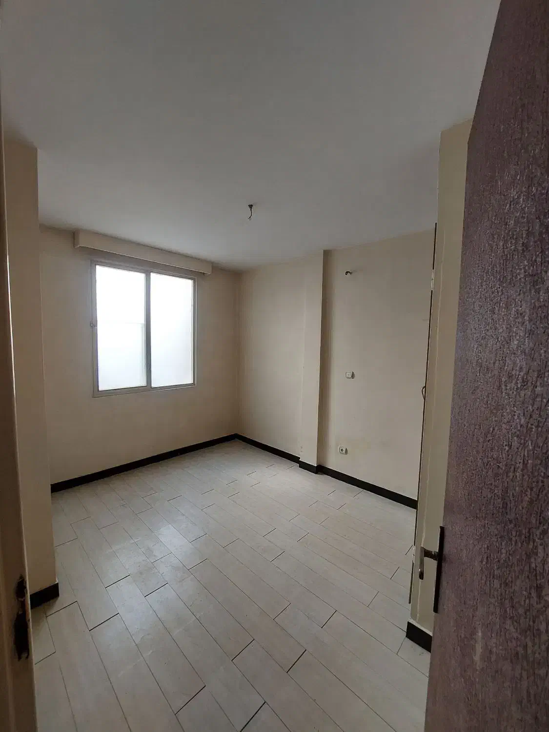 ۶۸متر/دوخوابه/تخلیه/پارکینگ دار