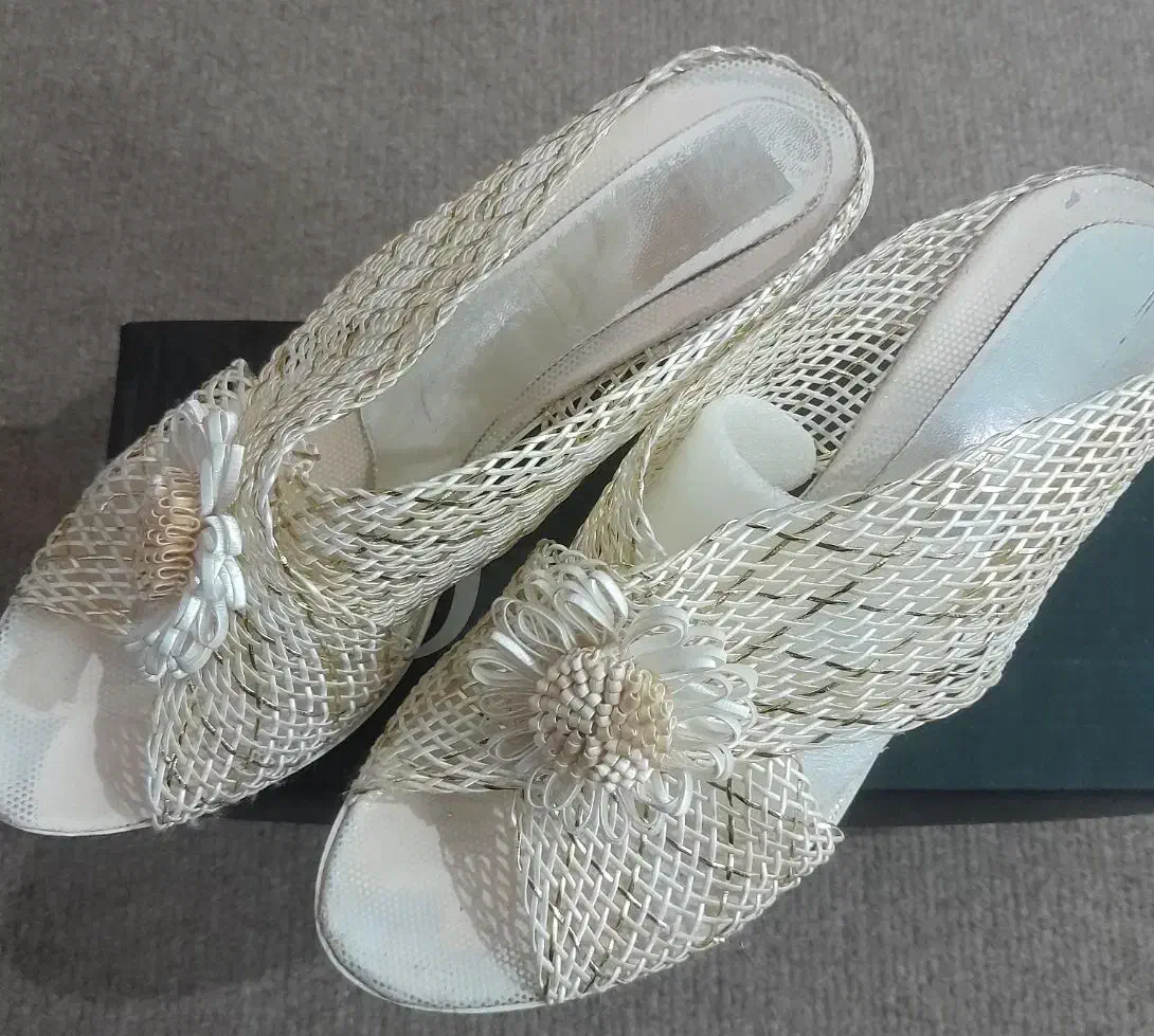 کفش|کیف، کفش، کمربند|شهرضا, |دیوار