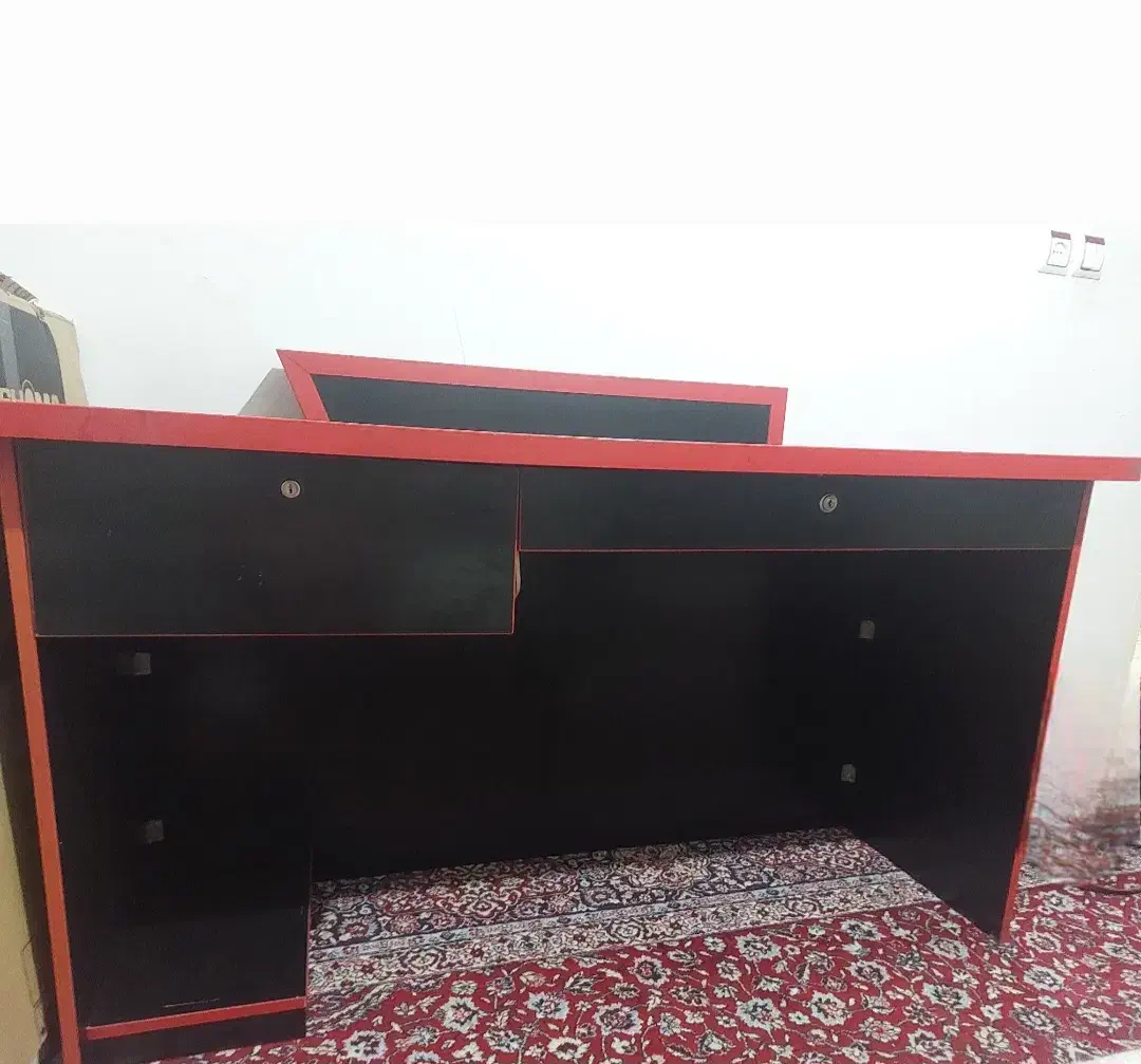 میزمدیریت و کامپیوتر|میز تحریر و کامپیوتر|قزوین, |دیوار