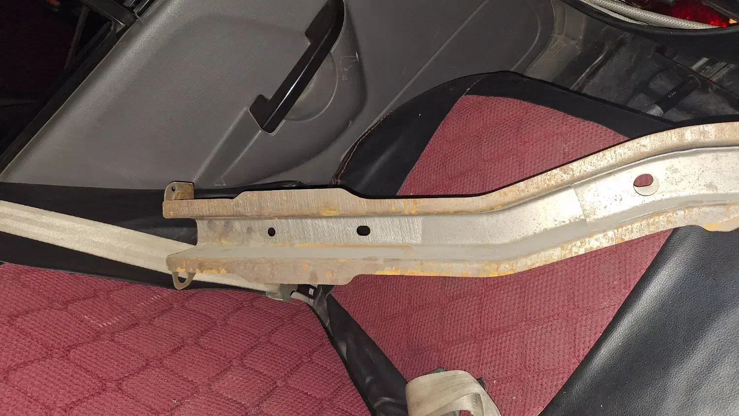 شاسی عقب پراید|قطعات یدکی و لوازم جانبی|فولادشهر, B2|دیوار