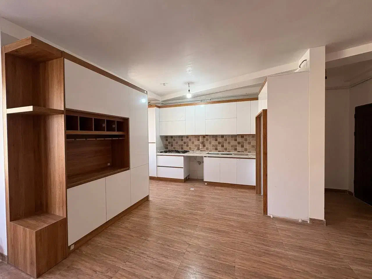 کابینت . کمد دیواری . دراور|جاکفشی، کمد، دراور|تاکستان, |دیوار