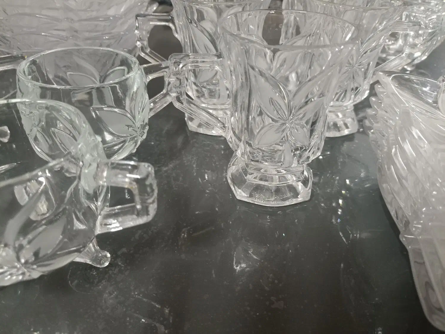 سرویس پذیرایی آنجلیکا|ظروف سرو و پذیرایی|مشهد, موعود|دیوار