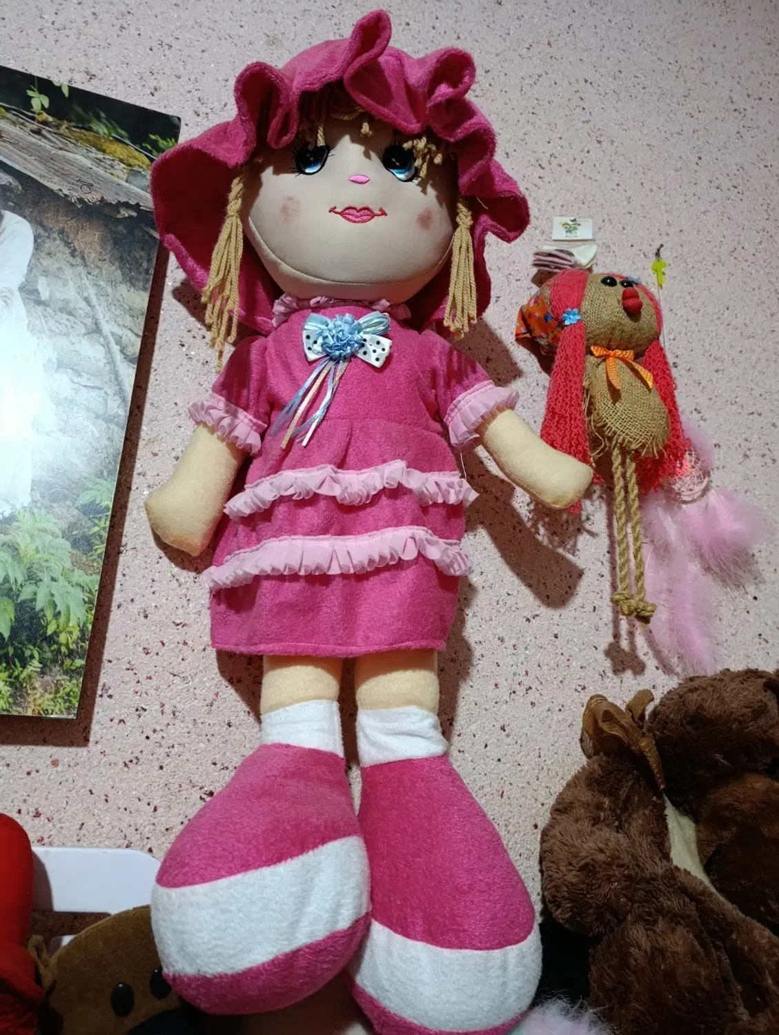 عروسک دختر|اسباببازی|رودبنه, |دیوار