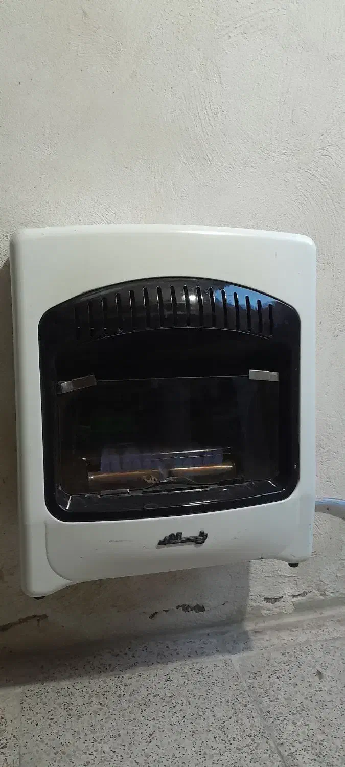 بخاری دیواری پلاربدون دود کش تمیز درحدنو|بخاری، هیتر، شومینه|تاکستان, |دیوار