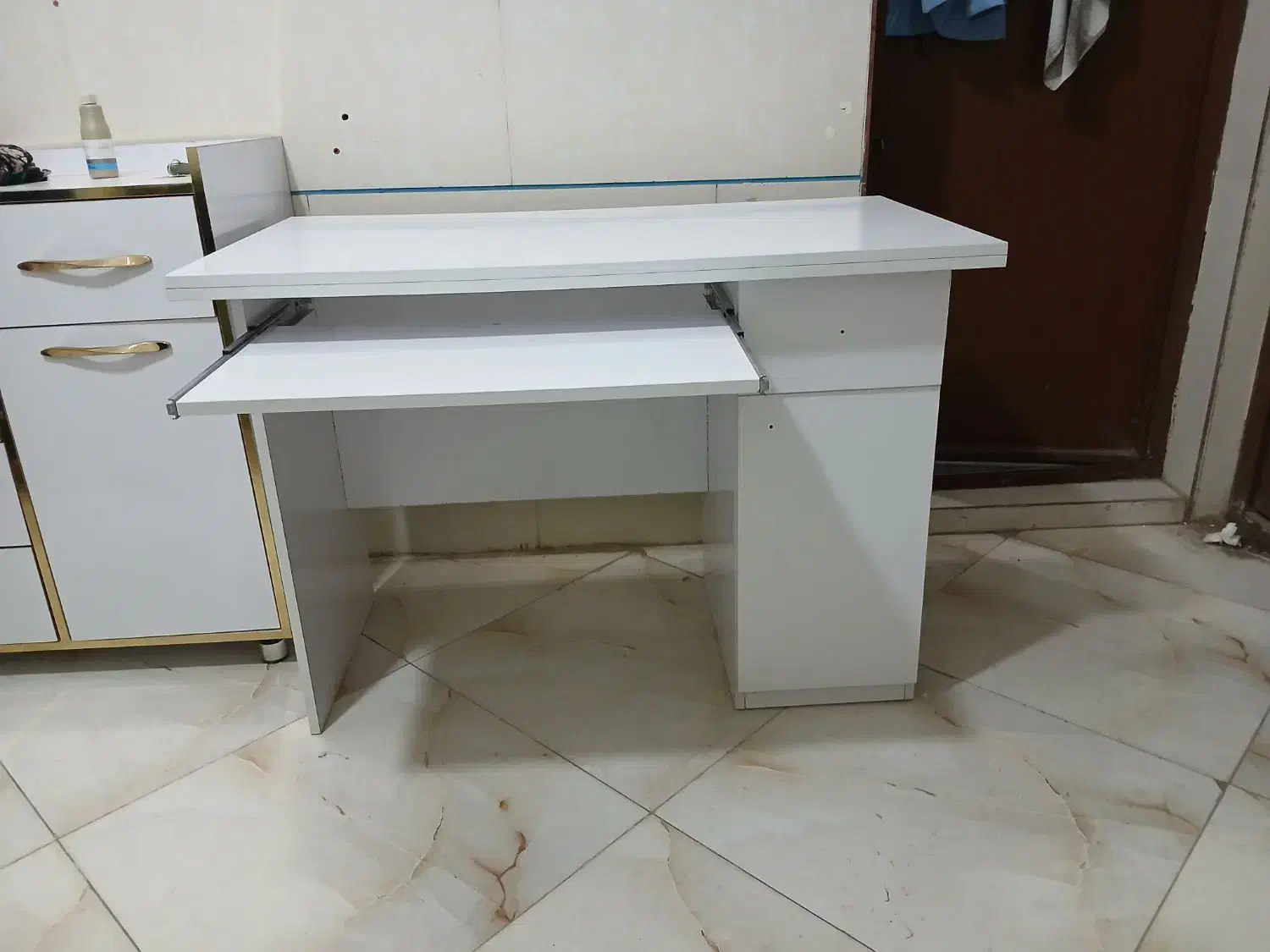 میز کامپیوتر|میز تحریر و کامپیوتر|بیرجند, |دیوار