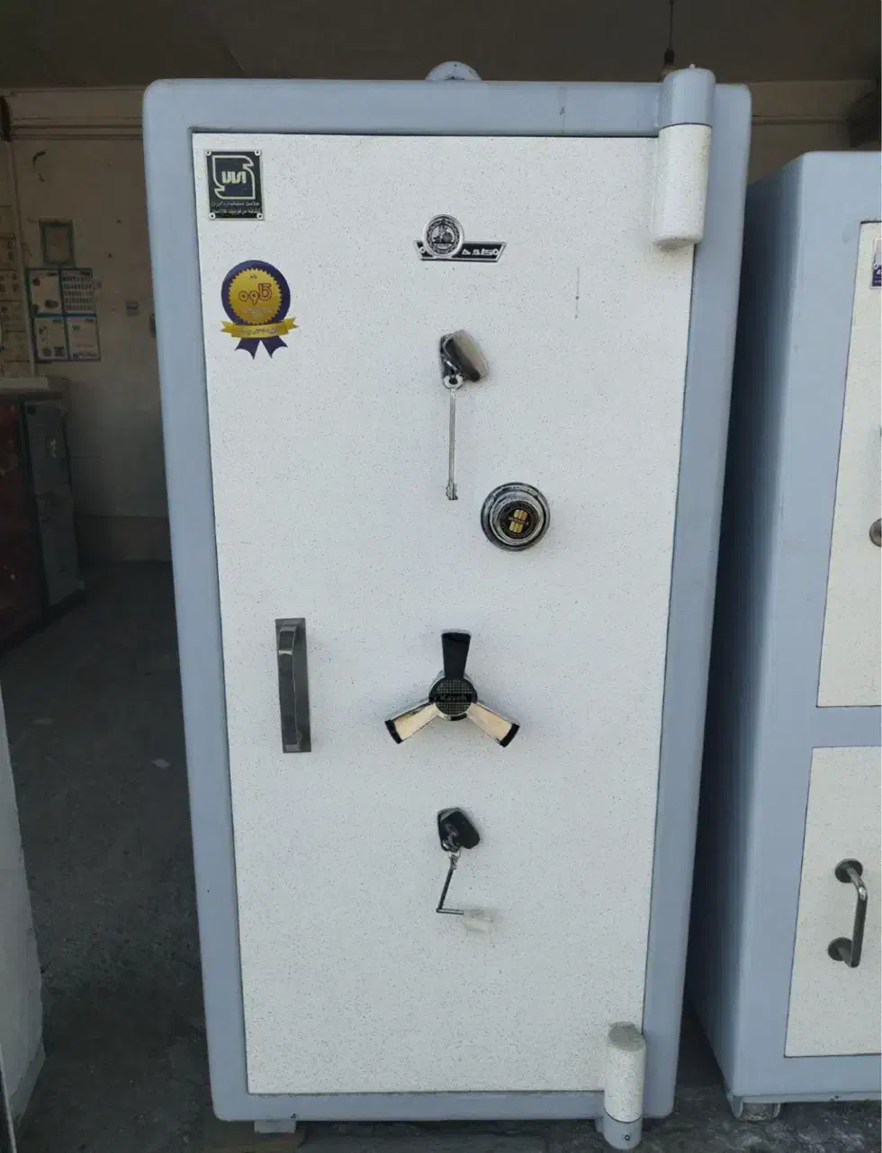 گاوصندوق بانکی،اداری،فروشگاهی،املاکی،گاو صندوق|ابزارآلات|یزد, |دیوار