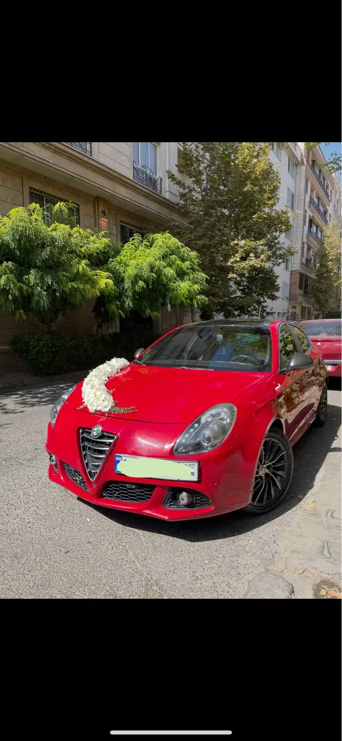 آلفارومئو جولیتا ۲۰۱۵|خودرو سواری و وانت|تهران, صادقیه|دیوار