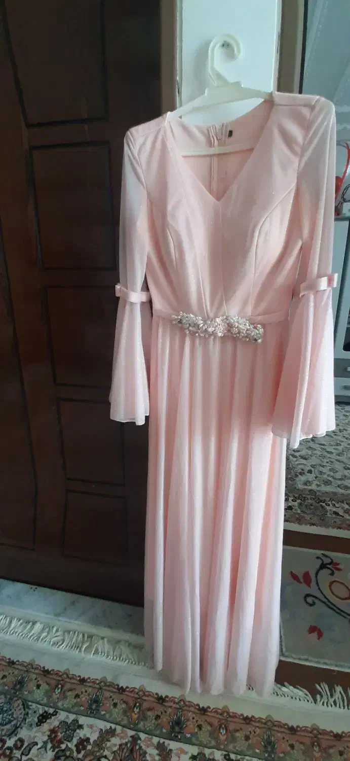 لباس مجلسی|لباس|اصفهان, محله سفلی|دیوار