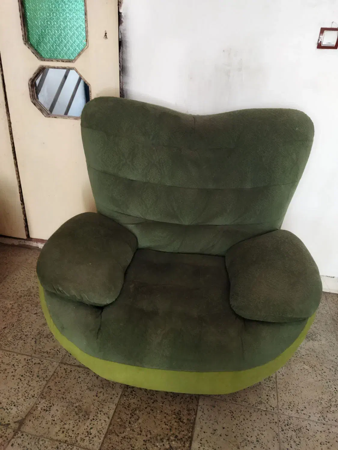 مبل|مبلمان خانگی و میز عسلی|گالیکش, |دیوار