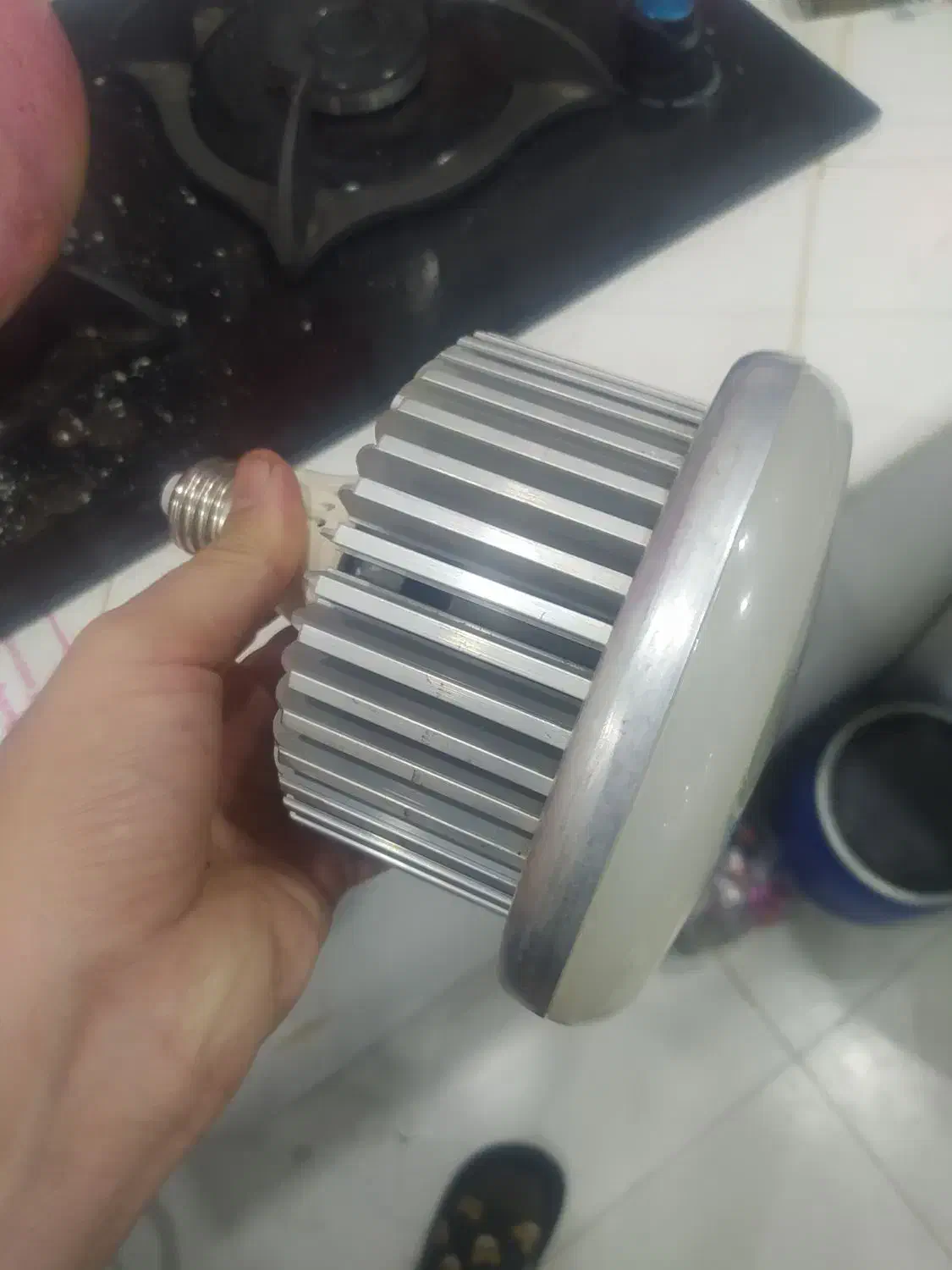 الی ای دی بزرگ در حد نو|لامپ و چراغ|مشهد, هفت تیر (نه دره)|دیوار