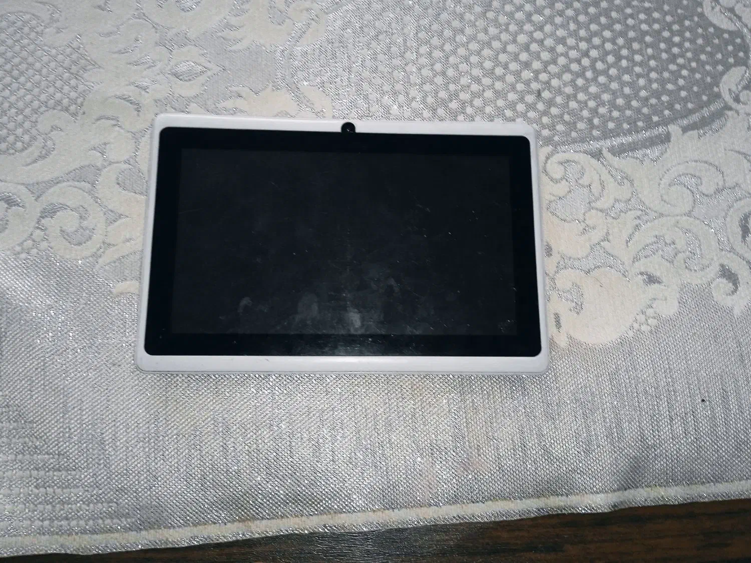 تبلت|تبلت|شیروان (لرستان), |دیوار