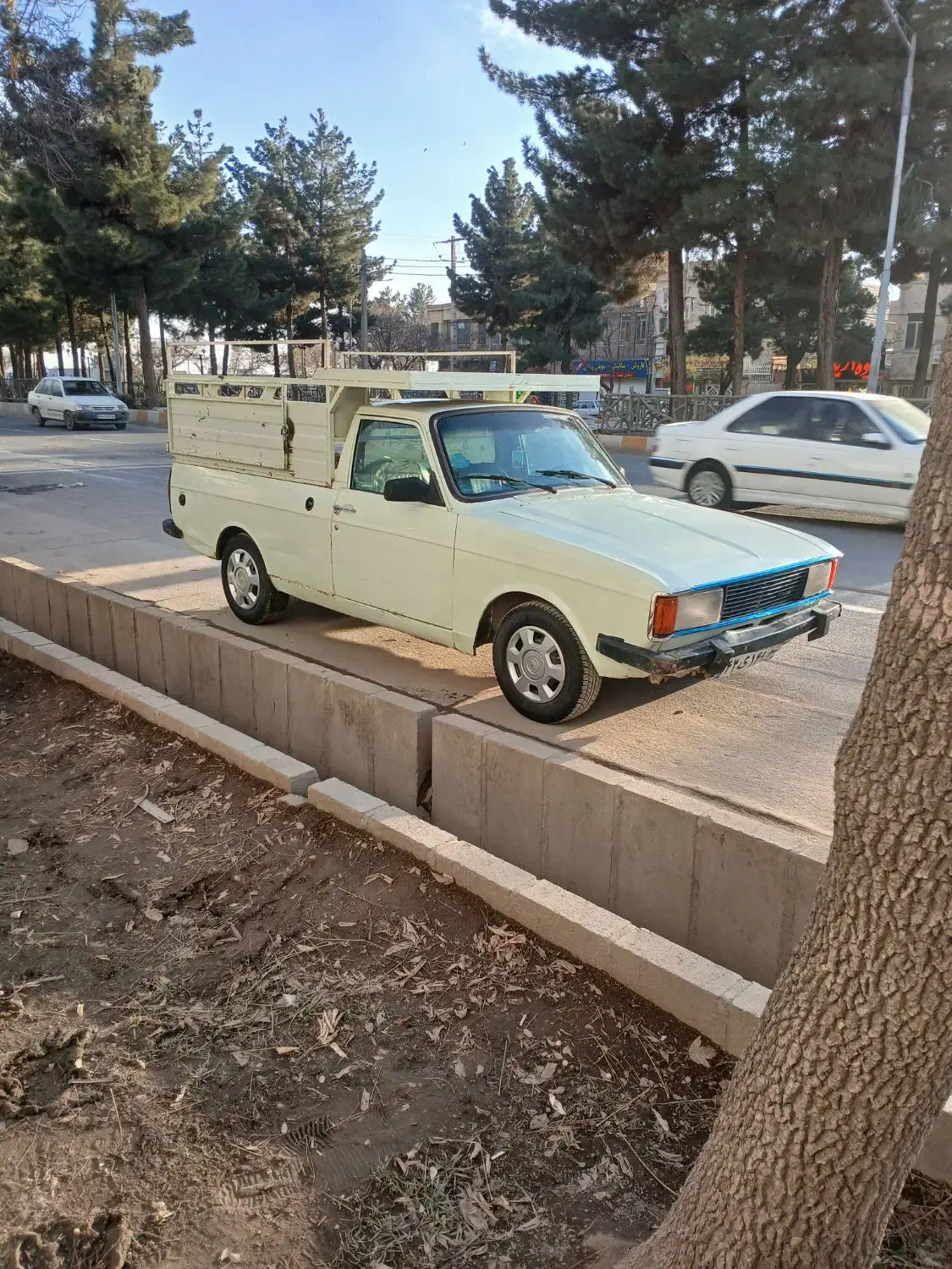 وانت پیکان|خودرو سواری و وانت|میان جلگه, |دیوار