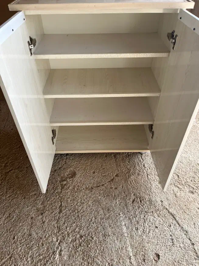 جاکفشی|جاکفشی، کمد، دراور|ارومیه, |دیوار