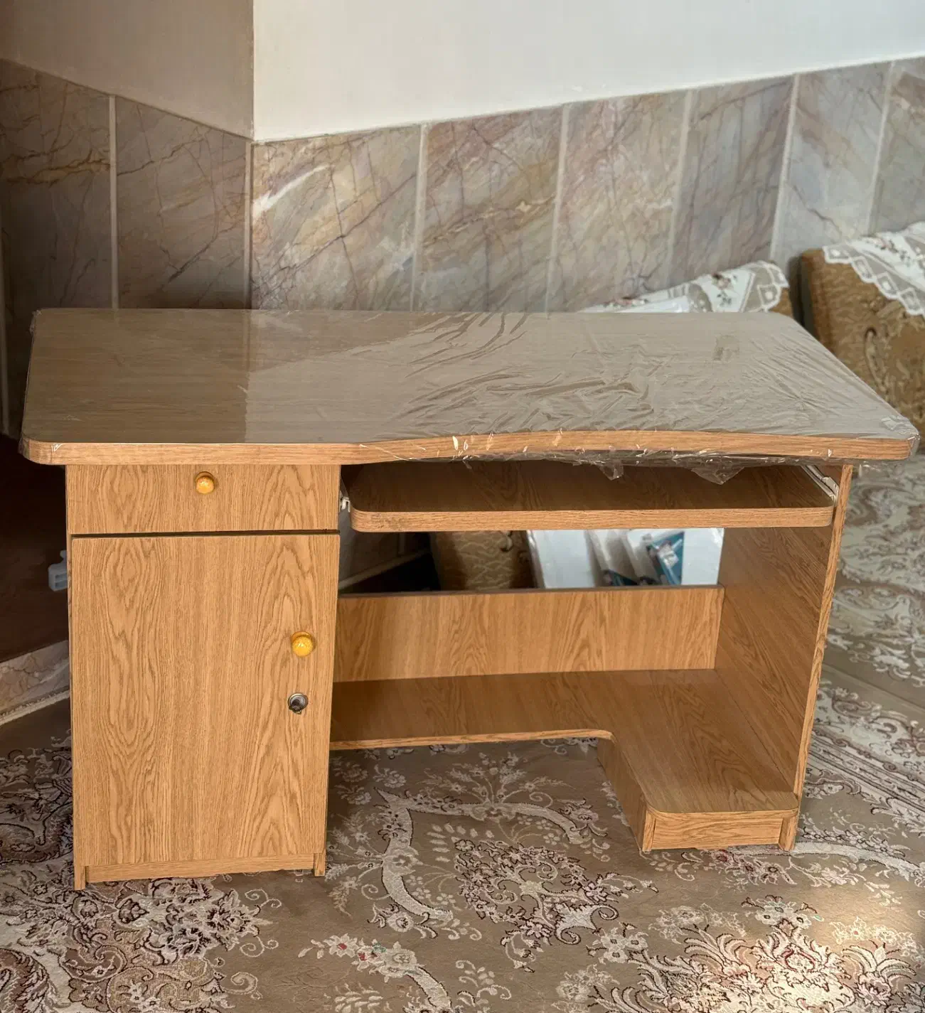 میز تحریر چوبی|میز تحریر و کامپیوتر|درگز, |دیوار