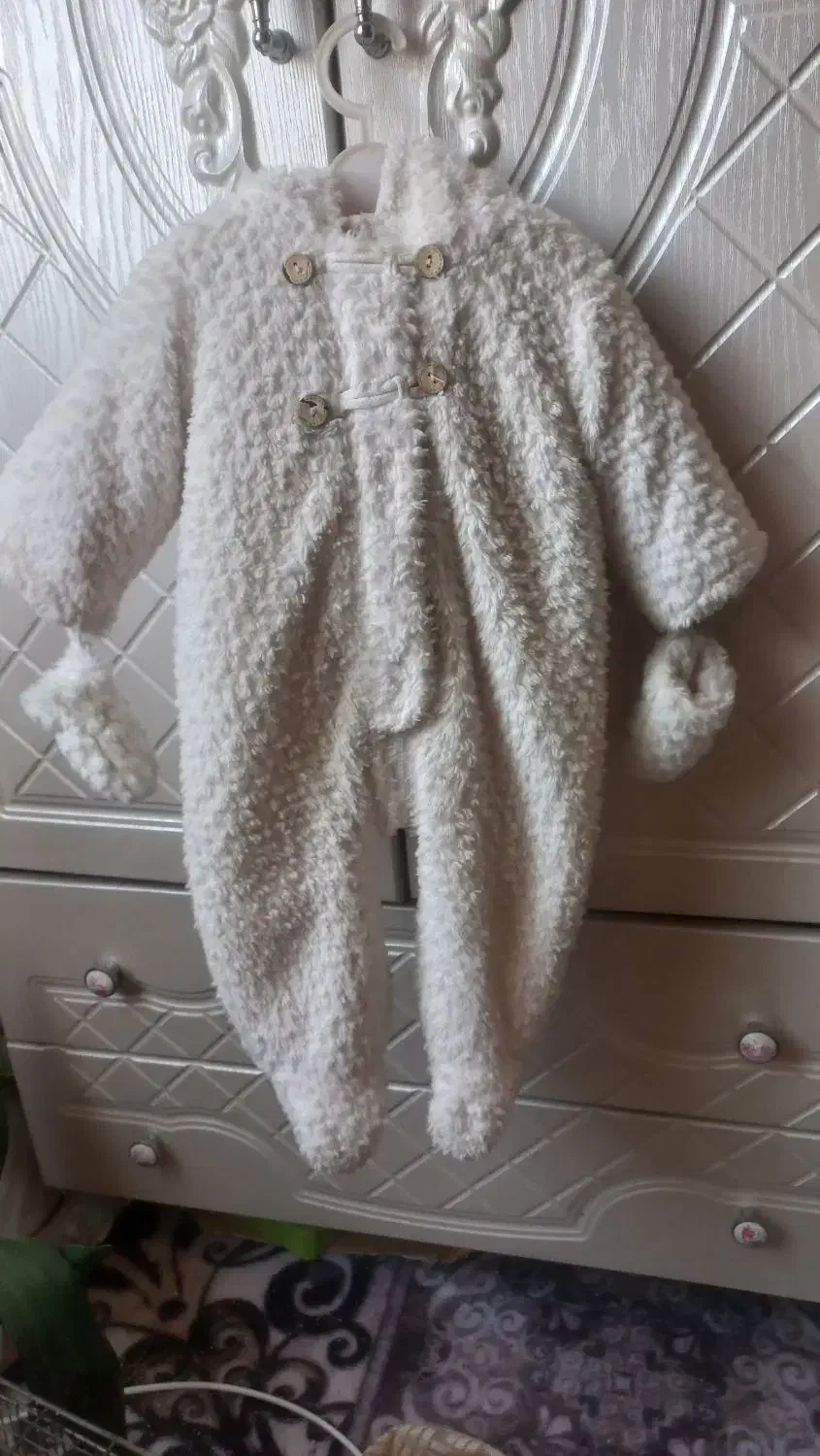 لباس بچگانه|کفش و لباس بچه|قرچک, میرزائی جنوبی|دیوار