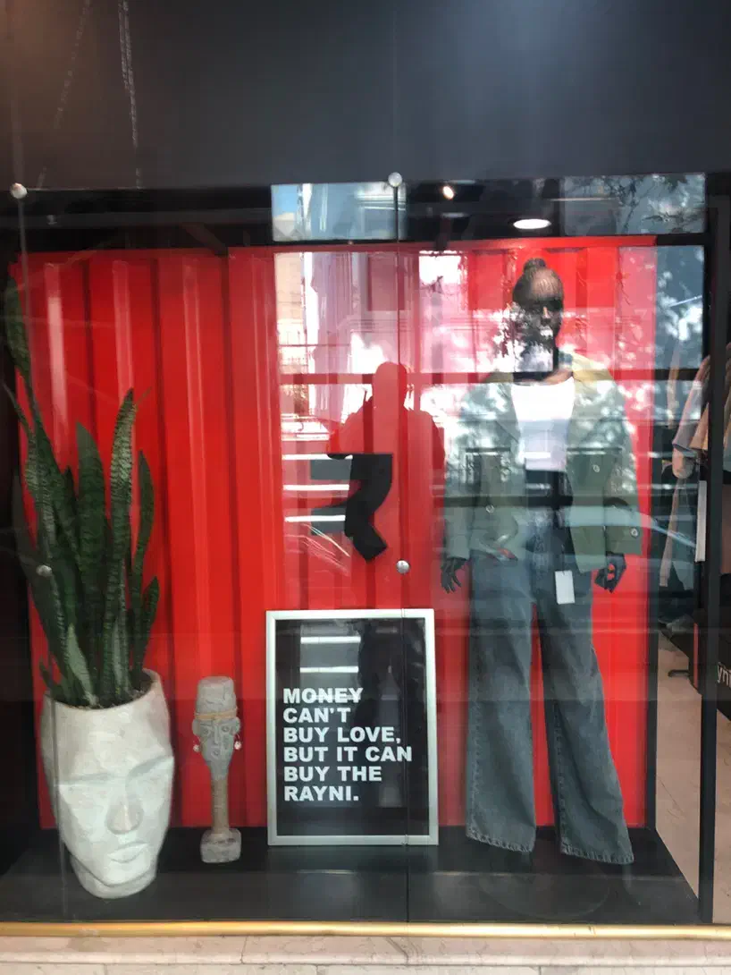 فروشنده پوشاک|استخدام بازاریابی و فروش|تهران, میرداماد|دیوار