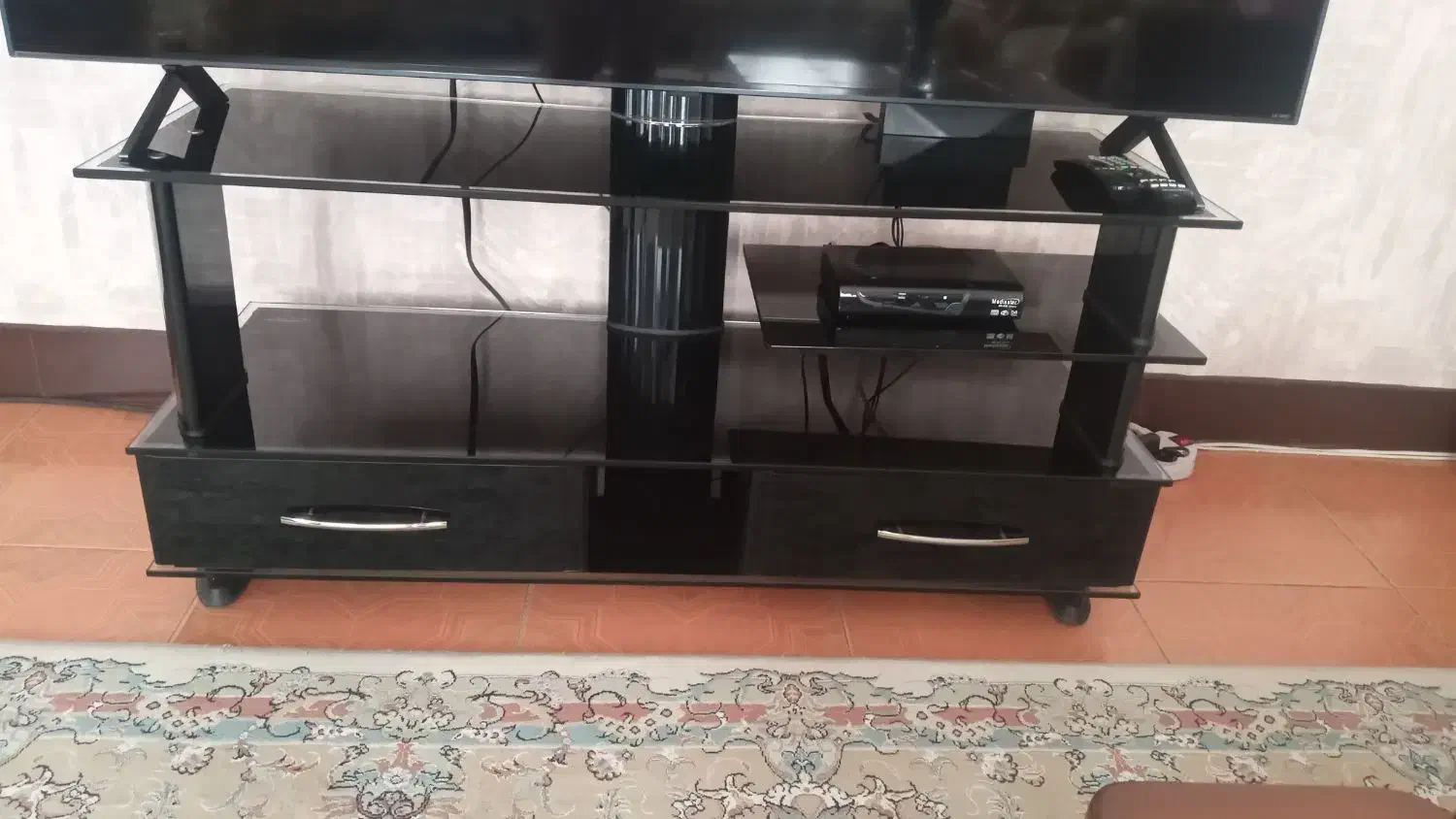 تلویزیون سامسونگ ۴۰ اینچ باند دی وی دی|تلویزیون و پروژکتور|فردیس, منظریه|دیوار