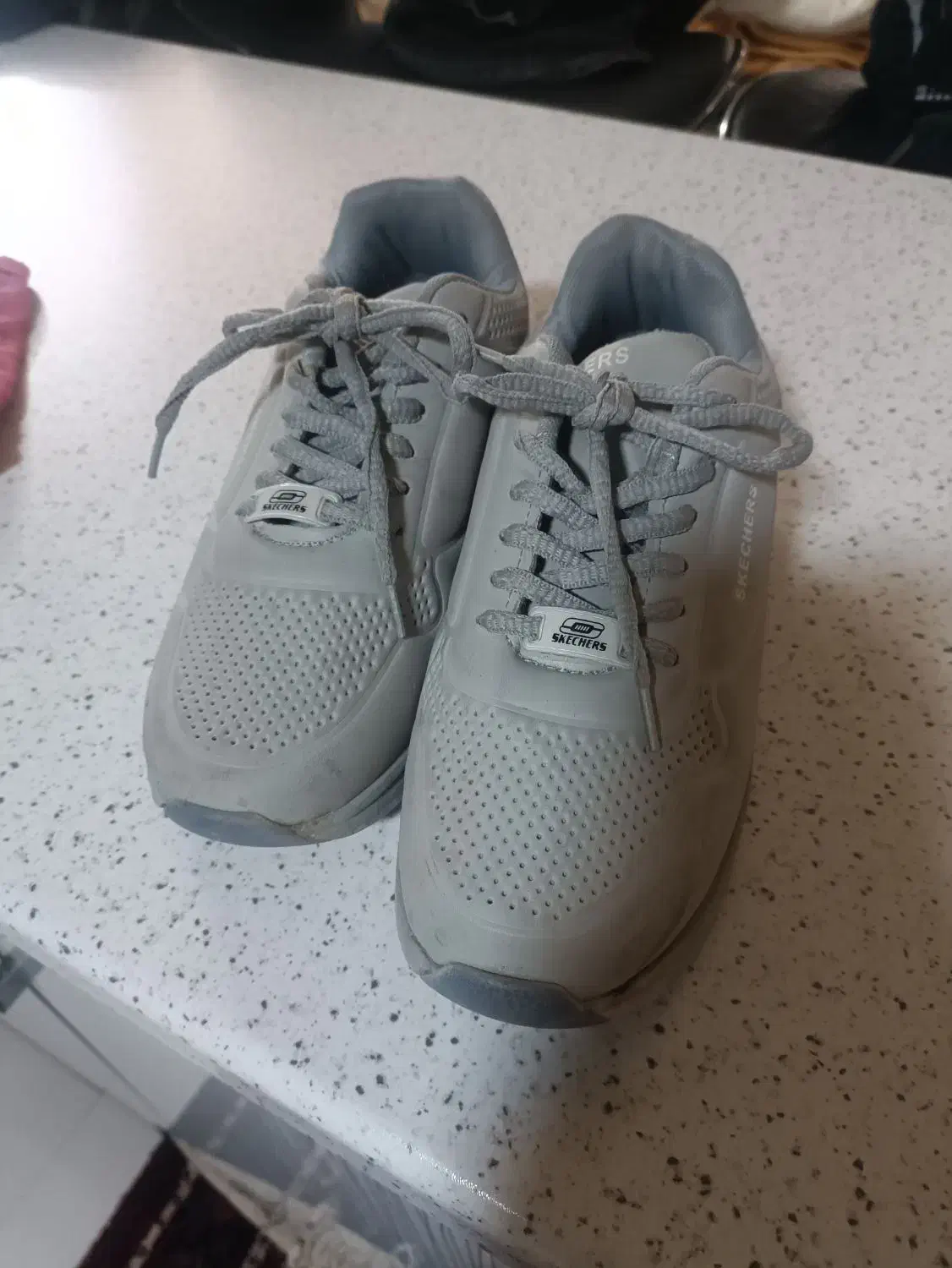 کتونی طبی|کیف، کفش، کمربند|کاشان, شهرک خاتم الانبیا (مسکن ملی کاشان)|دیوار