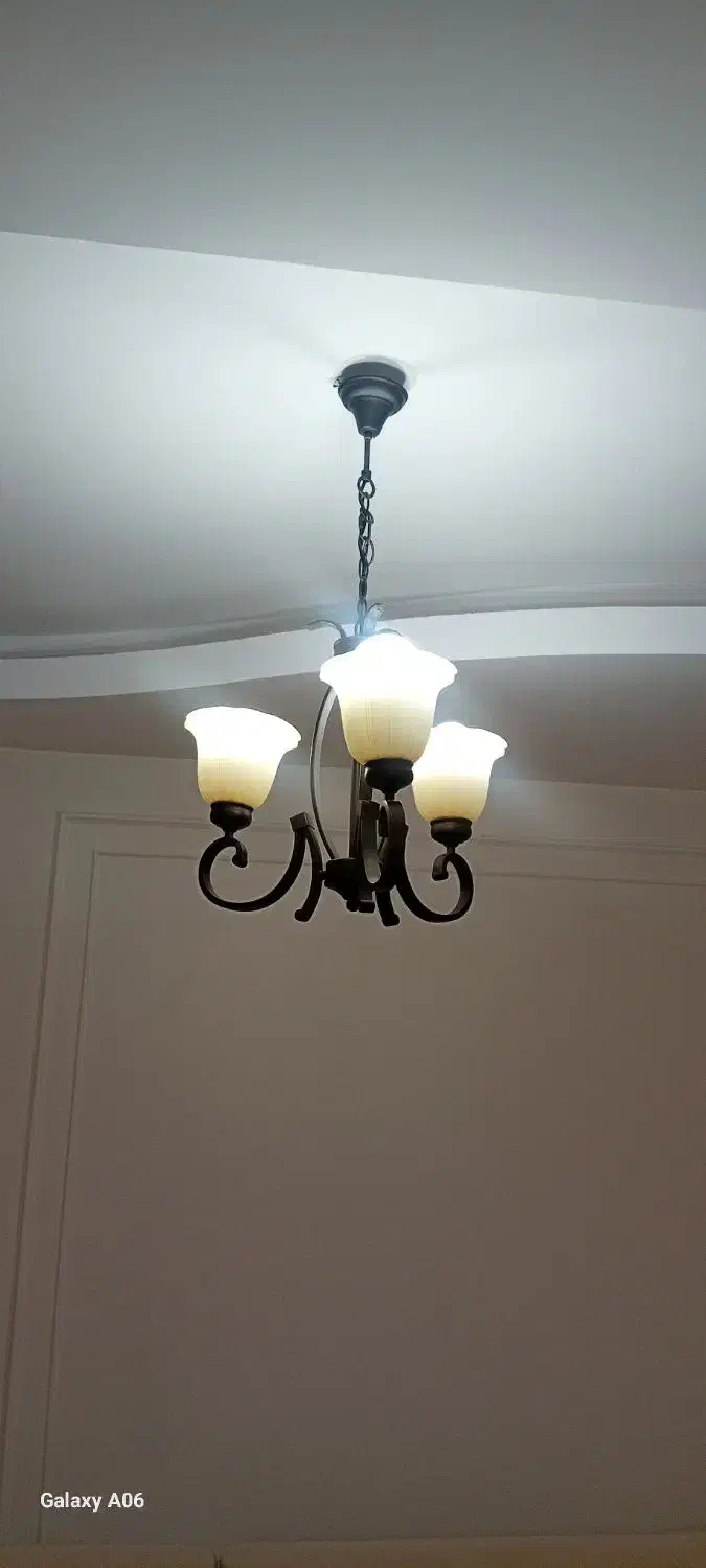 لوستر سه شاخه وارداتی سالم سالم|لوستر و چراغ آویز|فردیس, شهرک وحدت|دیوار