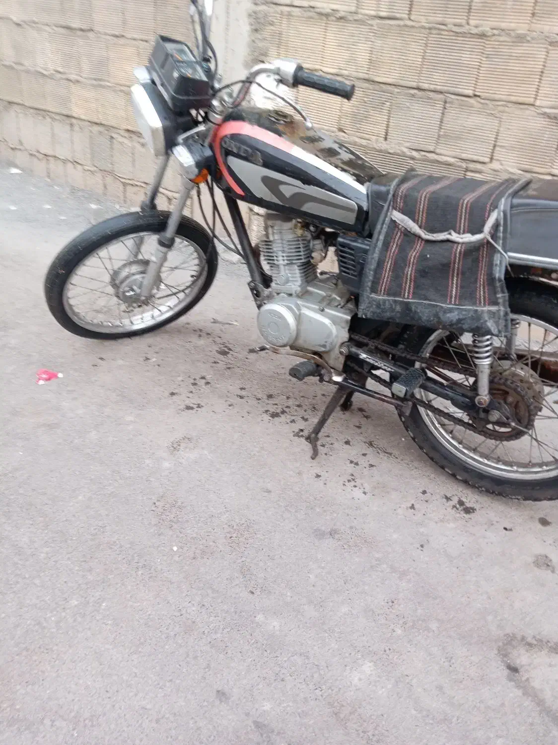 موتور سیکلت 125 مدل 82|موتورسیکلت|نجفآباد, قلعه سفید|دیوار