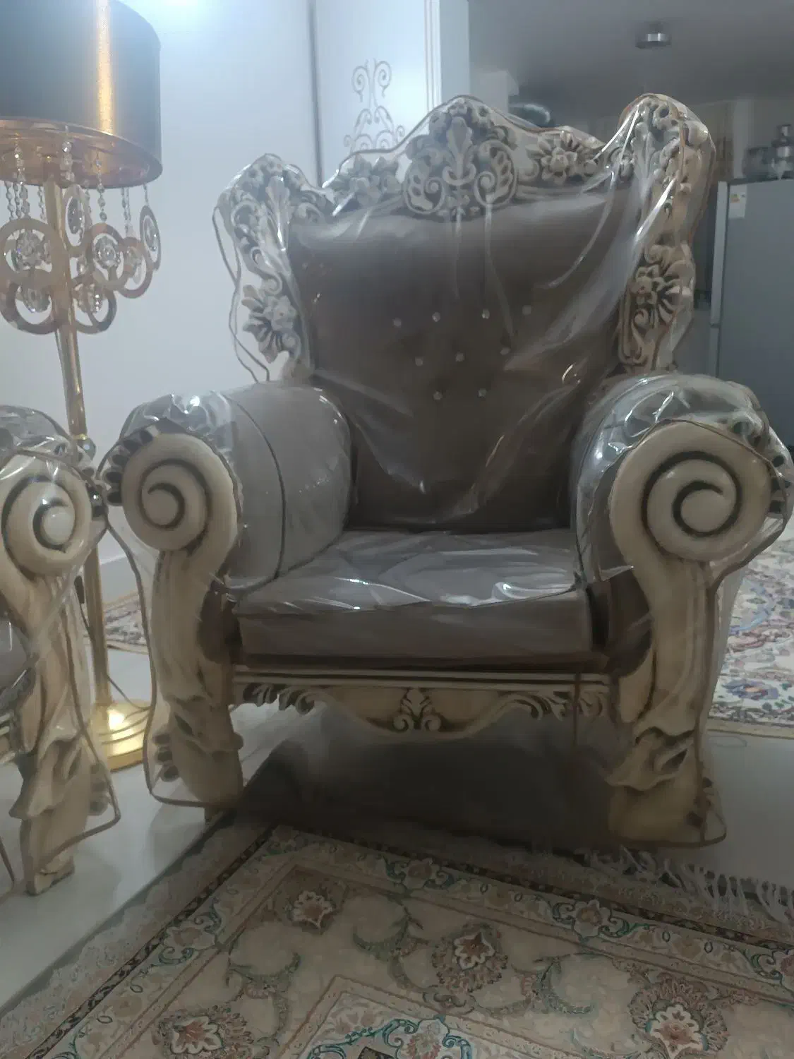 مبلمان تمام چوب (چوب بلوط)۷نفره|مبلمان خانگی و میز عسلی|مشهد, حضرت حجت|دیوار