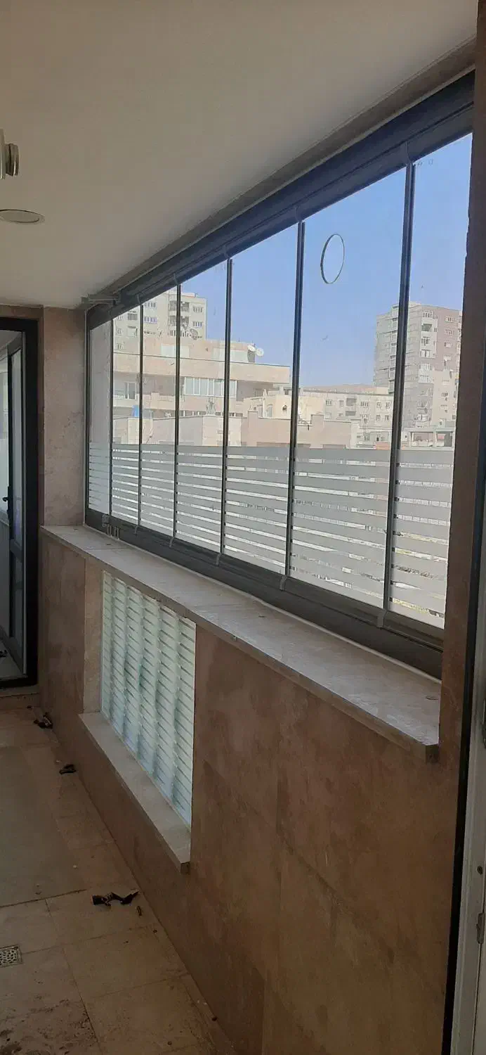 تولید و اجرای شیشه بالکن ریلی|مصالح و تجهیزات ساختمان|تبریز, |دیوار