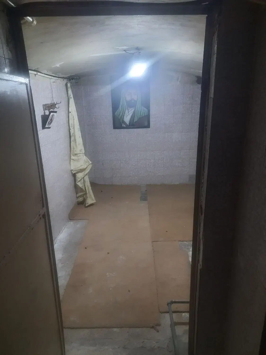 خانه دربستی ۱۰۰متری خیابان اصلی