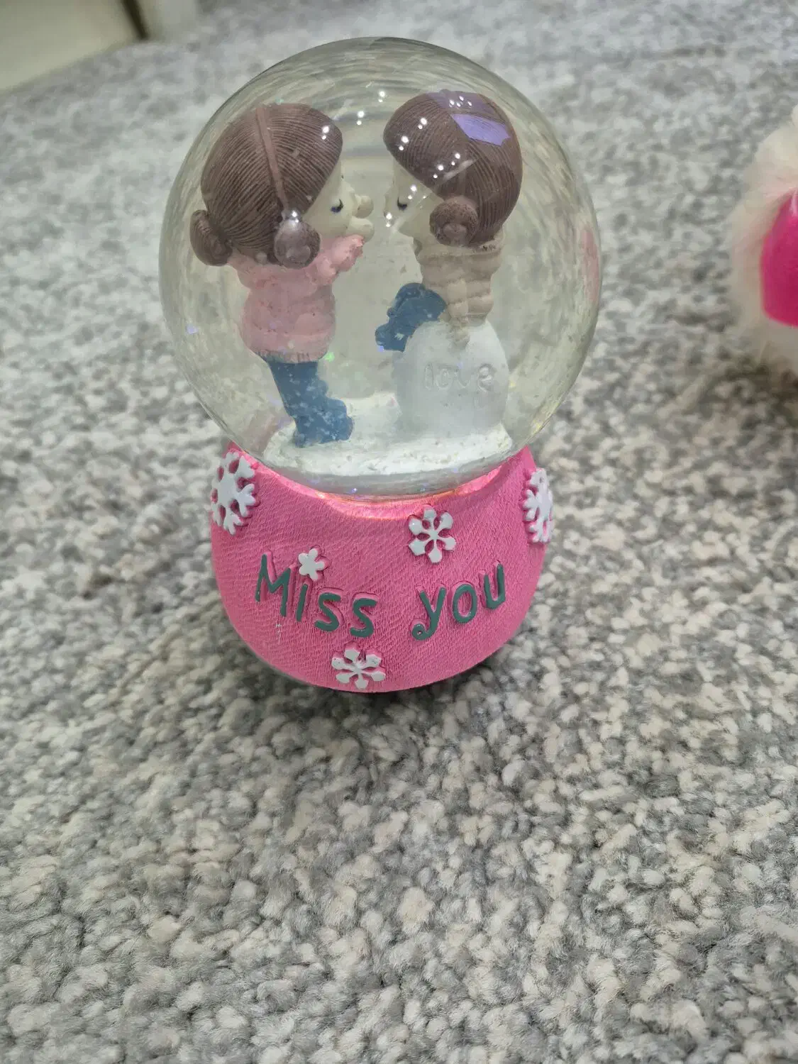 گوی|چراغ خواب و آباژور|پرند, فاز ۴|دیوار