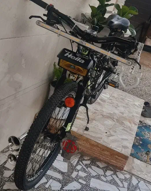 دوچرخه|دوچرخه، اسکیت، اسکوتر|تولم شهر, |دیوار