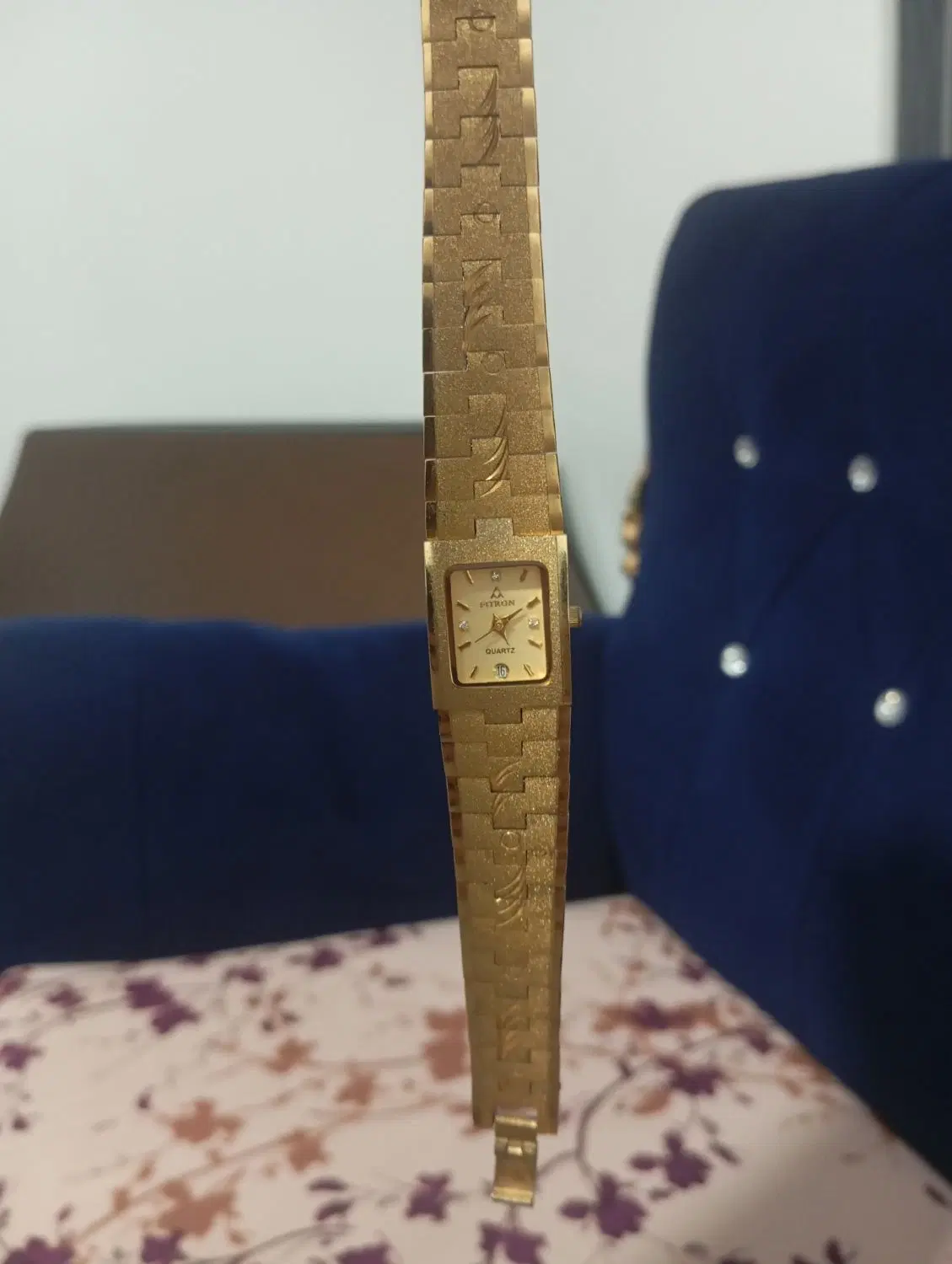 ساعت|ساعت|لاهیجان, بازکیاگوراب|دیوار